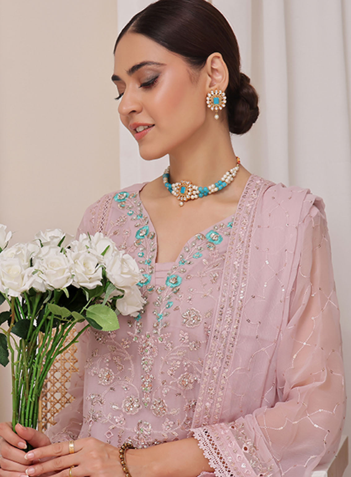 Sajni By Shamooz Embroidered Chiffon 3 Piece Unstitched Suit SZ24S SU-101 WIND ROSE Sajni By Shamooz Embroidered Chiffon 3 Piece Unstitched Suit SZ24S SU-101 WIND ROSE