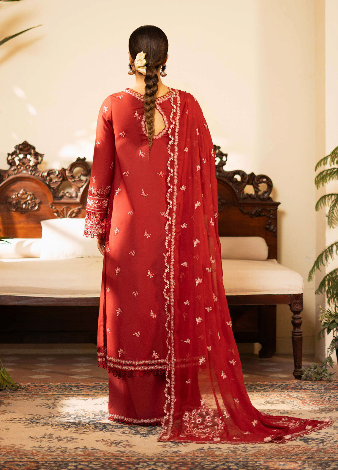 Sajni By Zarposh Embroidered Lawn 3 Piece Unstitched Suit ZP25S D-NOORJAH Sajni By Zarposh Embroidered Lawn 3 Piece Unstitched Suit ZP25S D-NOORJAH