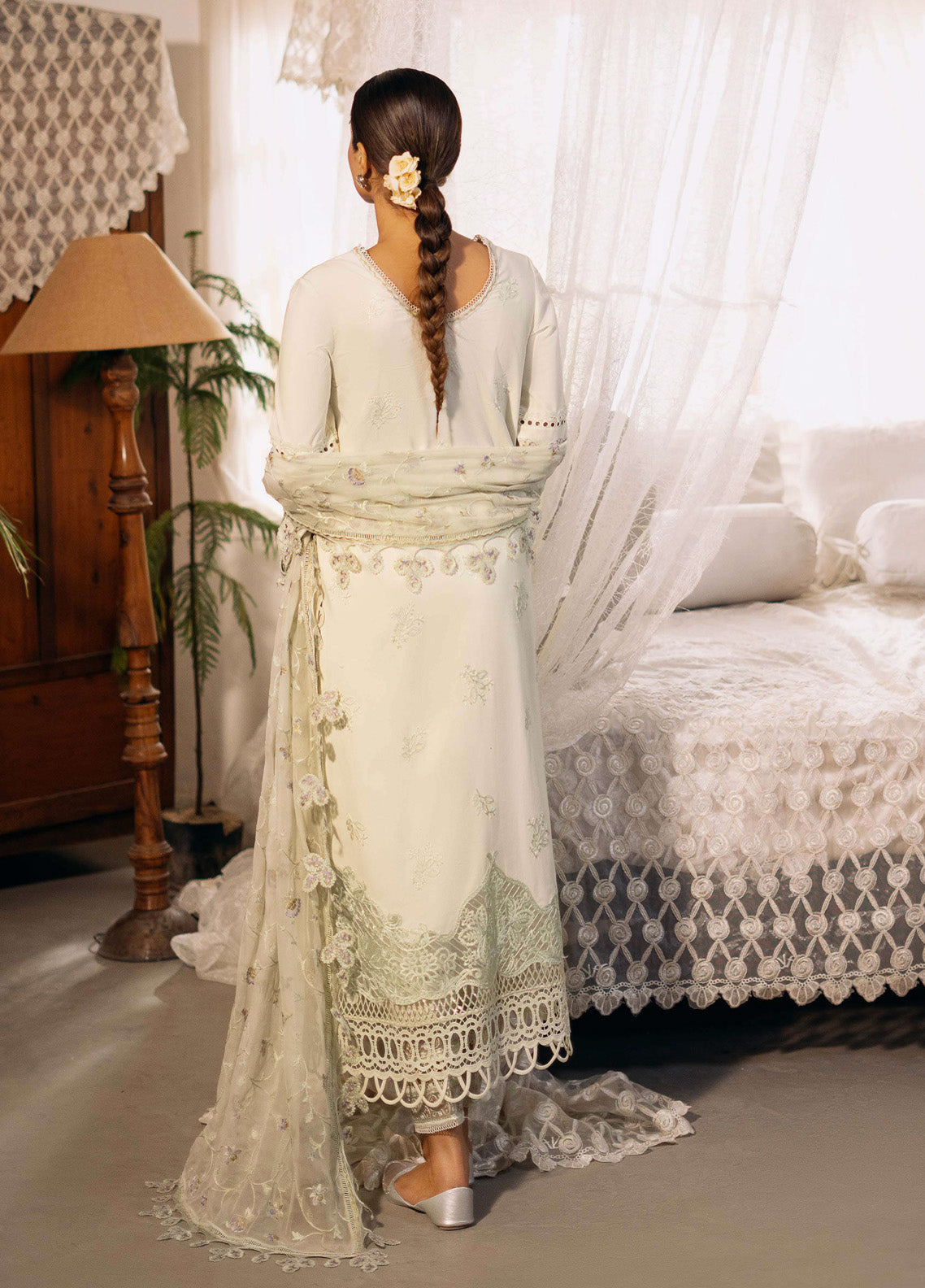 Sajni By Zarposh Embroidered Lawn 3 Piece Unstitched Suit ZP25S D-ZARINA Sajni By Zarposh Embroidered Lawn 3 Piece Unstitched Suit ZP25S D-ZARINA