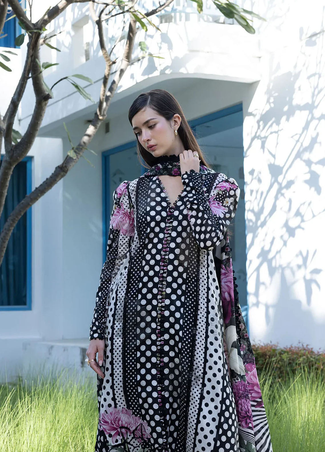 Santorini By Elaf Premium Printed Lawn 3 Piece Unstitched Suit EF26SP D-EPN-1B POIS & HER Santorini By Elaf Premium Printed Lawn 3 Piece Unstitched Suit EF26SP D-EPN-1B POIS & HER