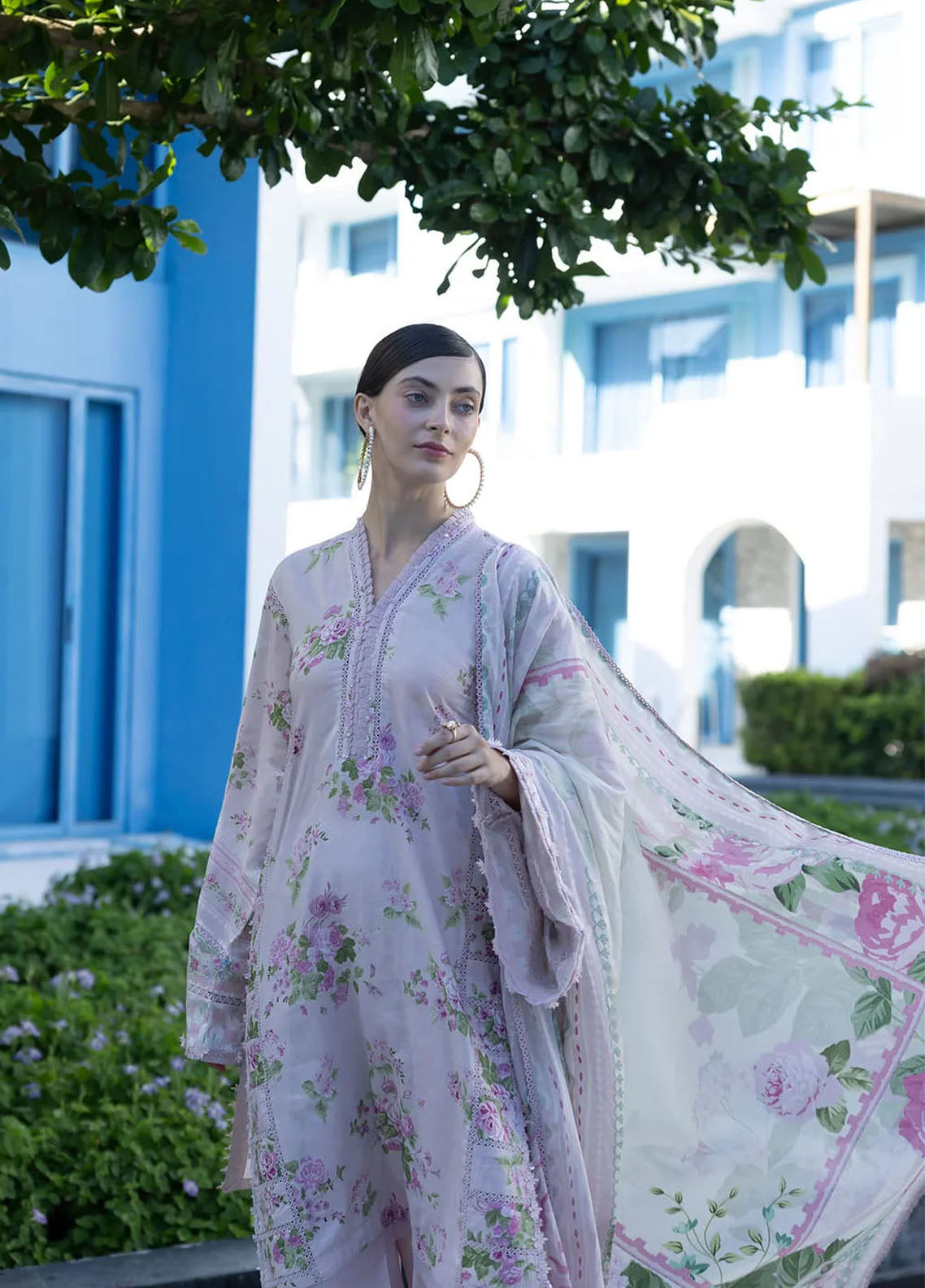 Santorini By Elaf Premium Printed Lawn 3 Piece Unstitched Suit EF26SP D-EPN-4B DOLL ME UP Santorini By Elaf Premium Printed Lawn 3 Piece Unstitched Suit EF26SP D-EPN-4B DOLL ME UP