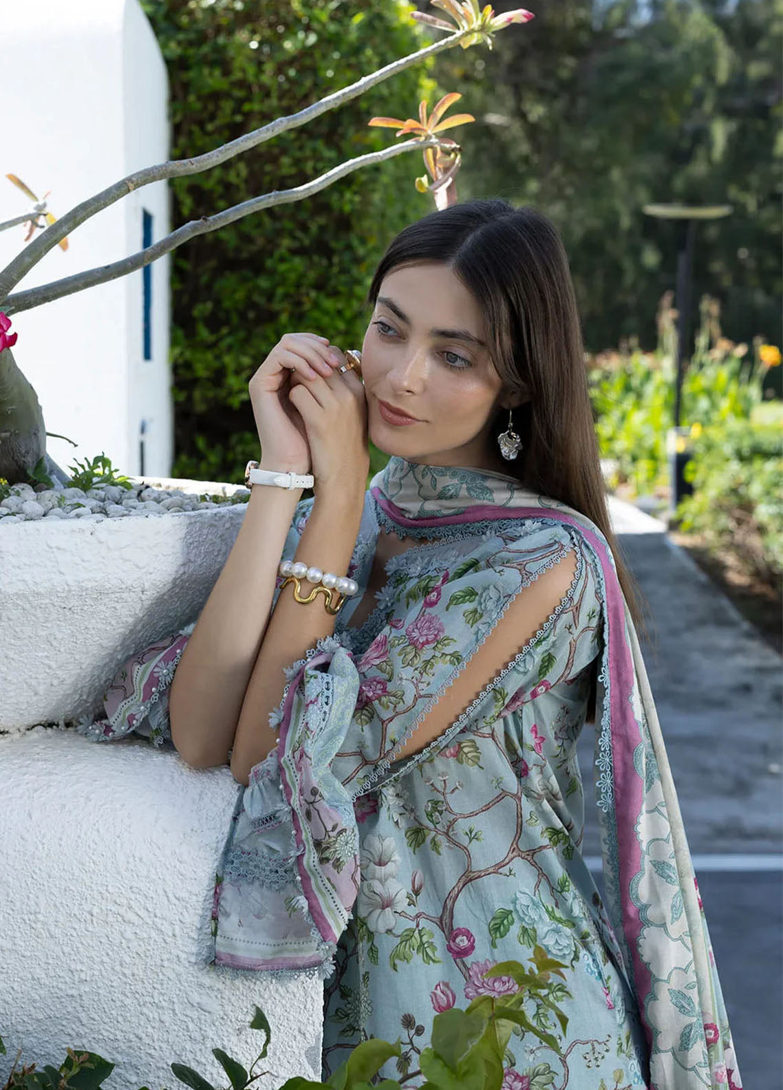 Santorini By Elaf Premium Printed Lawn 3 Piece Unstitched Suit EF26SP D-EPN-8A EIRINI BLOOM Santorini By Elaf Premium Printed Lawn 3 Piece Unstitched Suit EF26SP D-EPN-8A EIRINI BLOOM