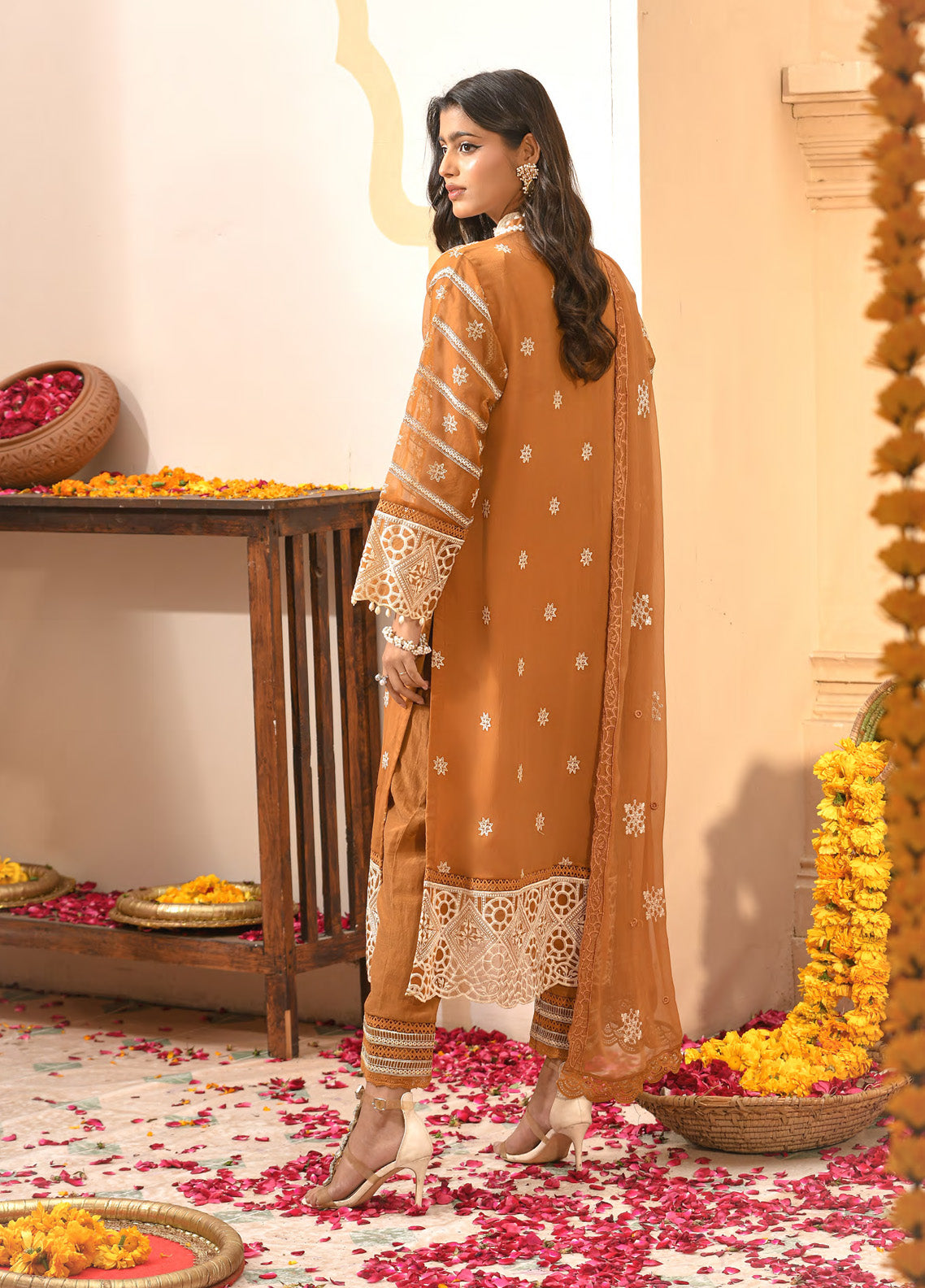 Saraab By Addee Embroidered Chiffon 3 Piece Stitched Suit AD25S D-MF-023 UTAH Saraab By Addee Embroidered Chiffon 3 Piece Stitched Suit AD25S D-MF-023 UTAH