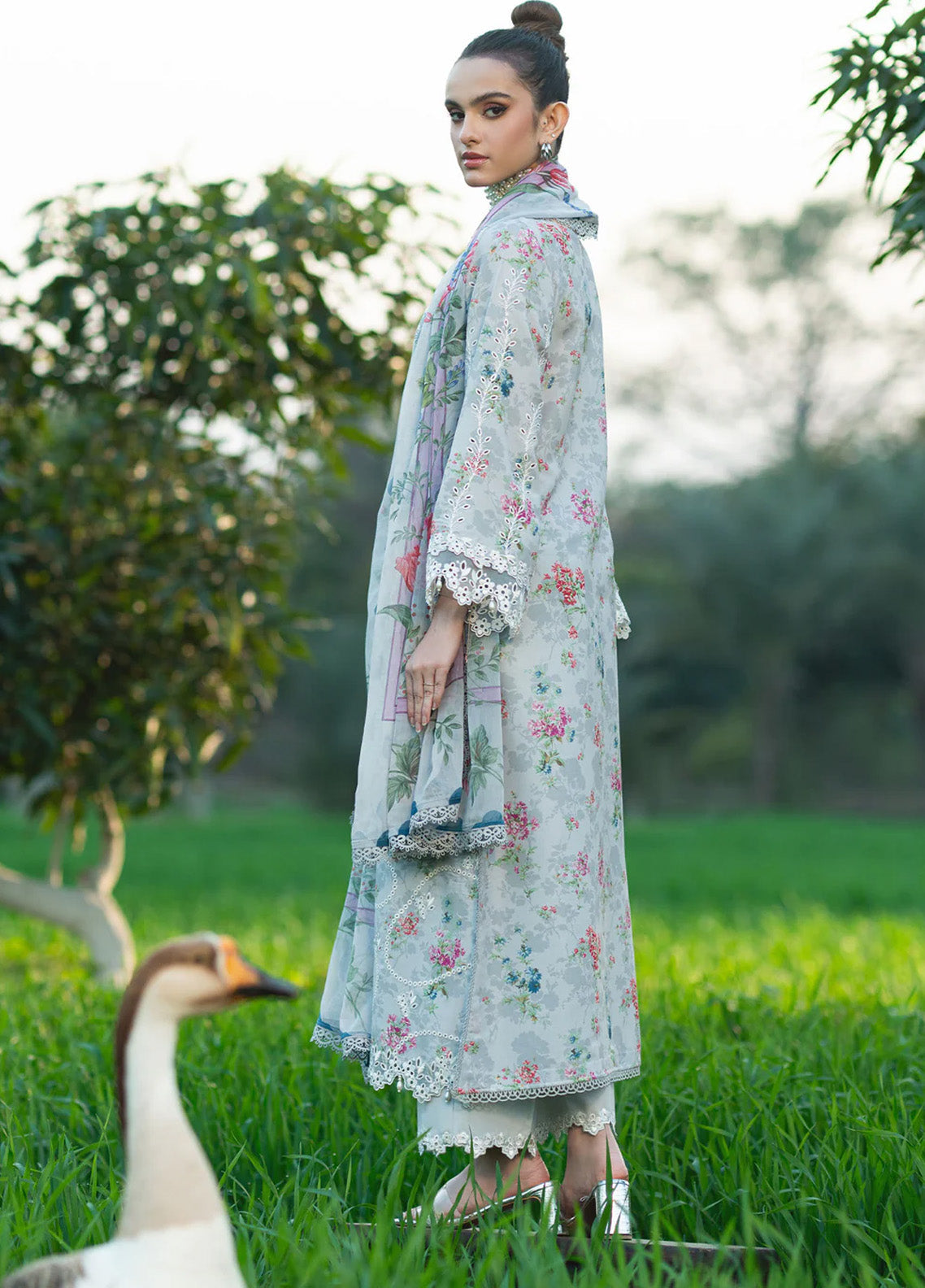 Sardinia Embroidered Lawn 3 Piece Unstitched Suit SRD25PL D-905 SILVER BUSH Sardinia Embroidered Lawn 3 Piece Unstitched Suit SRD25PL D-905 SILVER BUSH