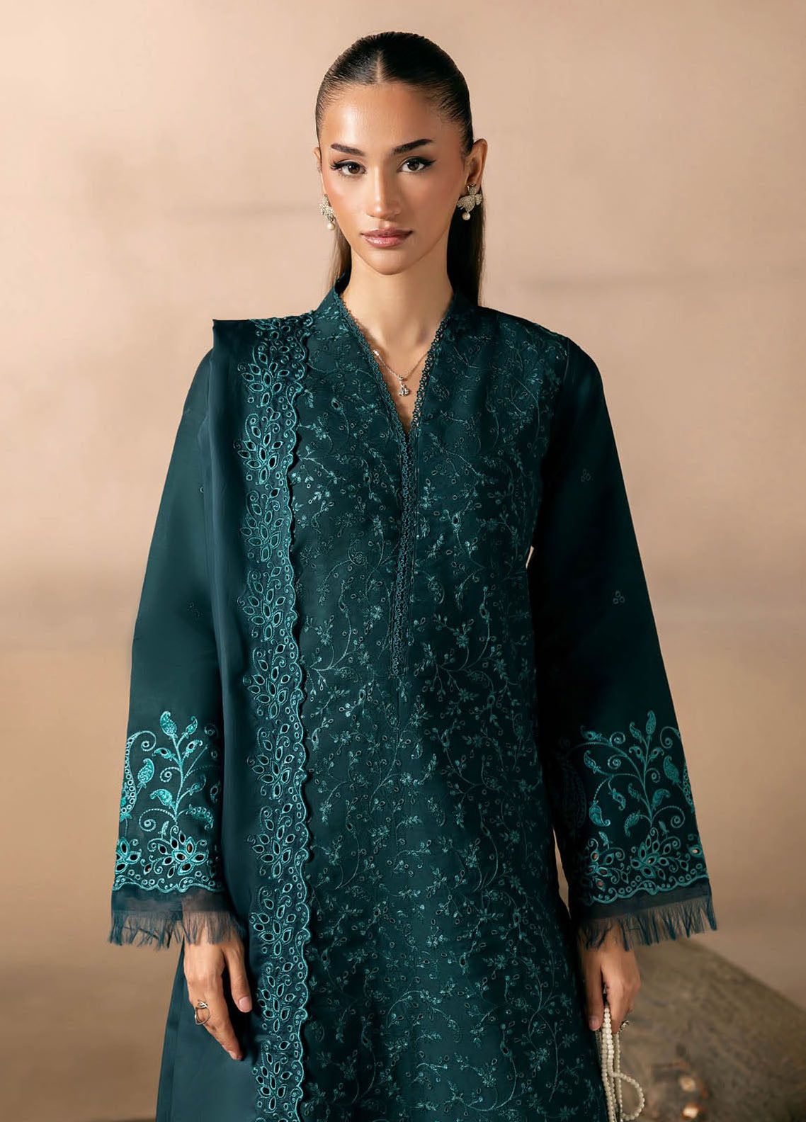 Sareen By Rajbari Premium Chikankari Viscose 3 Piece Unstitched Suit RB25S D-PVC-08 Sareen By Rajbari Premium Chikankari Viscose 3 Piece Unstitched Suit RB25S D-PVC-08