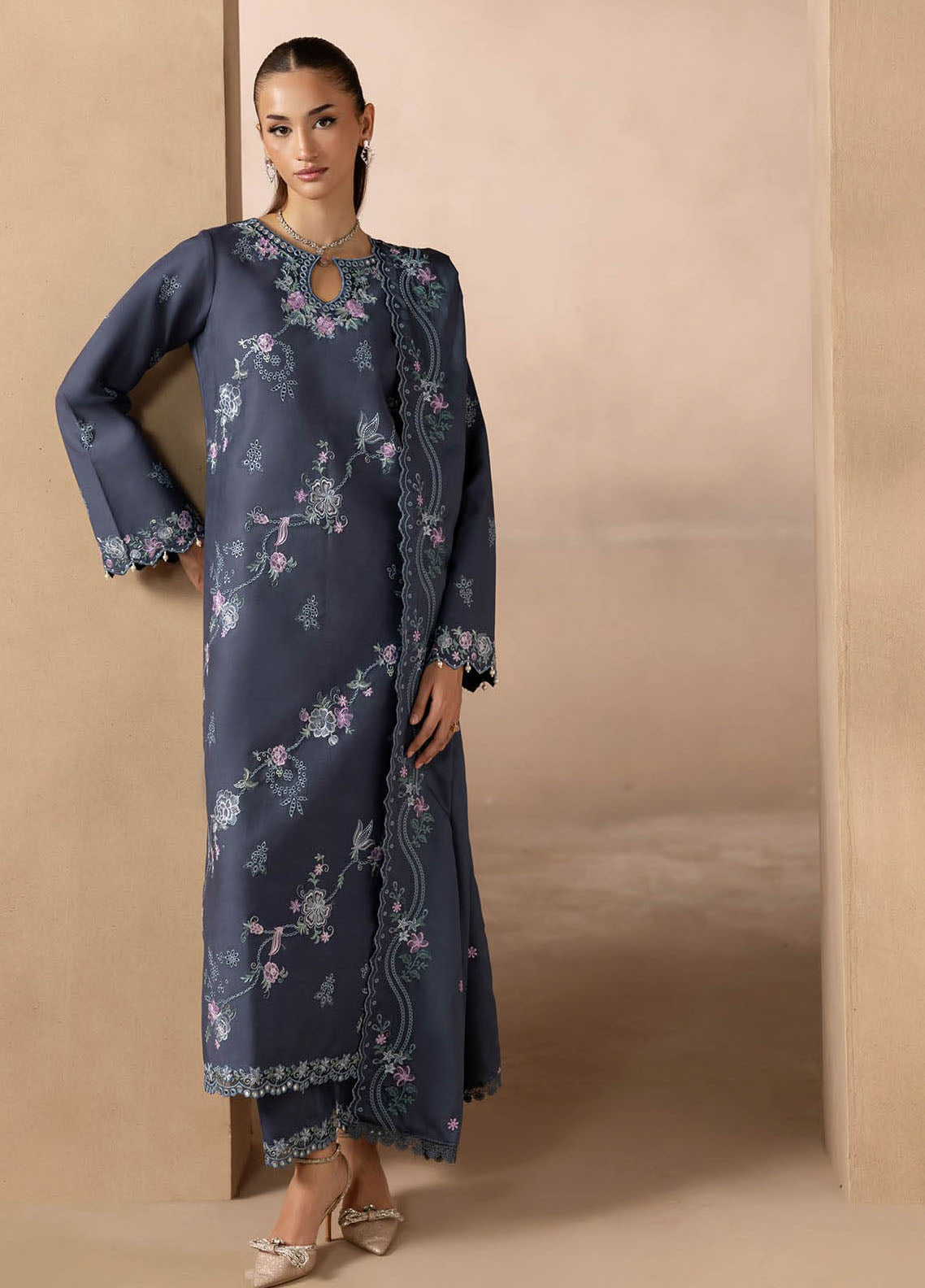 Sareen By Rajbari Premium Chikankari Viscose 3 Piece Unstitched Suit RB25S D-PVC-09 Sareen By Rajbari Premium Chikankari Viscose 3 Piece Unstitched Suit RB25S D-PVC-09