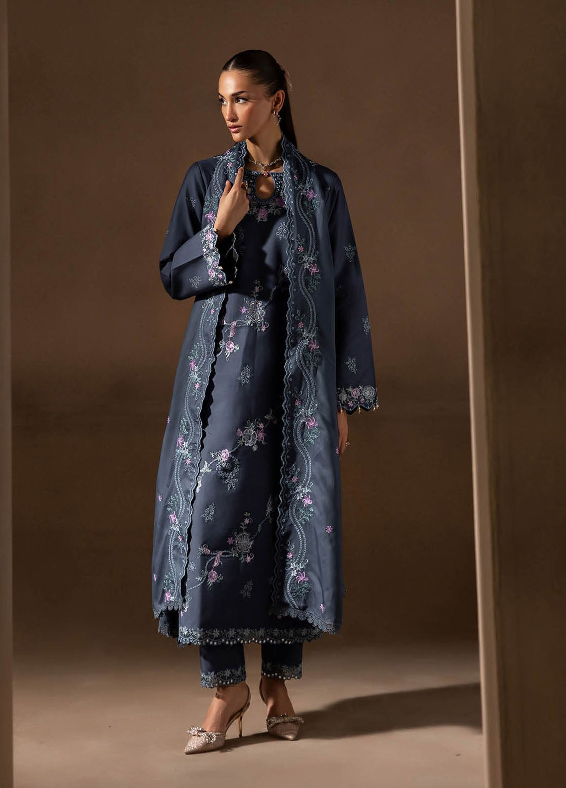 Sareen By Rajbari Premium Chikankari Viscose 3 Piece Unstitched Suit RB25S D-PVC-09 Sareen By Rajbari Premium Chikankari Viscose 3 Piece Unstitched Suit RB25S D-PVC-09