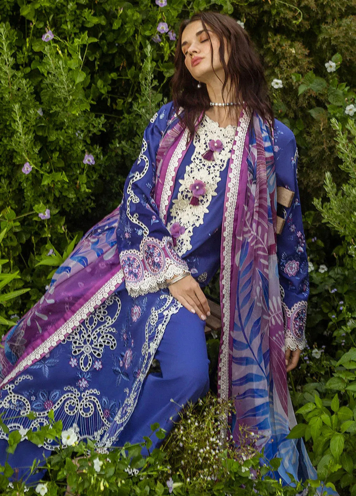 Secret Garden By Mushq Embroidered Lawn 3 Piece Unstitched Suit MQ25SG D-02A DREAMISY DAISY Secret Garden By Mushq Embroidered Lawn 3 Piece Unstitched Suit MQ25SG D-02A DREAMISY DAISY