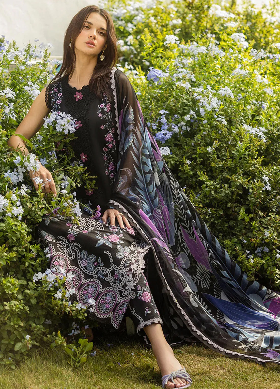 Secret Garden By Mushq Embroidered Lawn 3 Piece Unstitched Suit MQ25SG D-02B THORNED GRACE Secret Garden By Mushq Embroidered Lawn 3 Piece Unstitched Suit MQ25SG D-02B THORNED GRACE