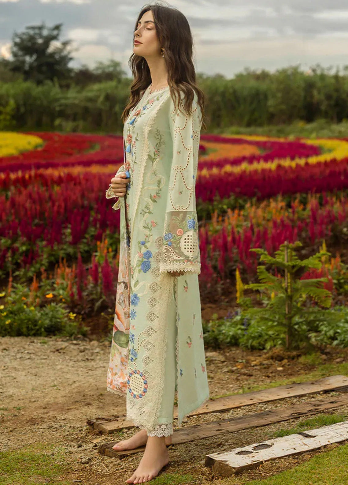 Secret Garden By Mushq Embroidered Lawn 3 Piece Unstitched Suit MQ25SG D-04A STARLIT LILIES Secret Garden By Mushq Embroidered Lawn 3 Piece Unstitched Suit MQ25SG D-04A STARLIT LILIES