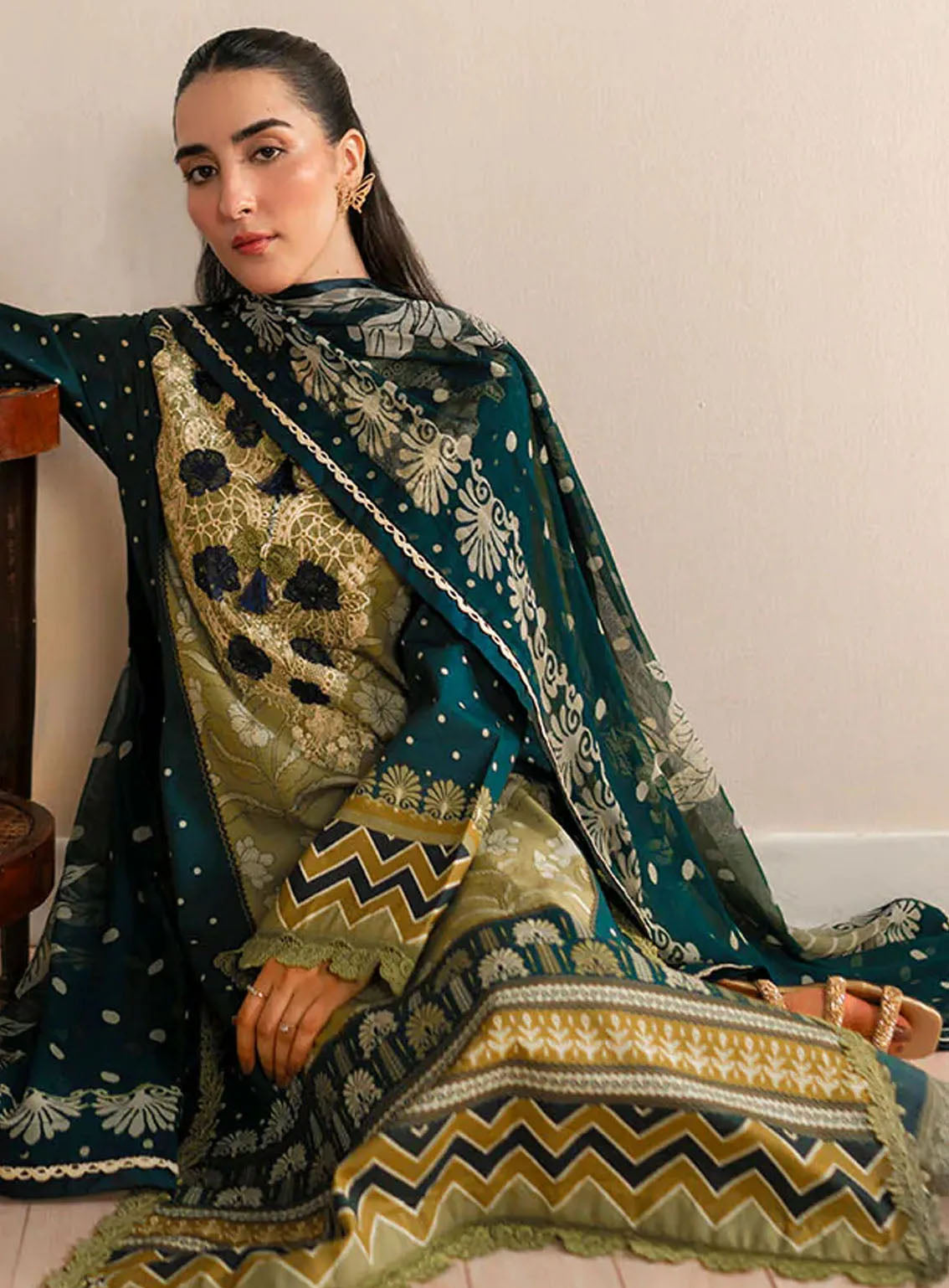 Selene By Roheenaz Embroidered Cambric 3 Piece Unstitched Suit RNZ24S RNP-01A EMBER Selene By Roheenaz Embroidered Cambric 3 Piece Unstitched Suit RNZ24S RNP-01A EMBER