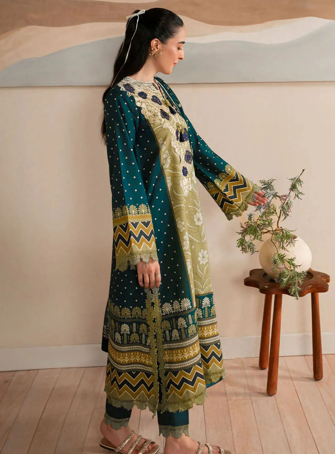 Selene By Roheenaz Embroidered Cambric 3 Piece Unstitched Suit RNZ24S RNP-01A EMBER Selene By Roheenaz Embroidered Cambric 3 Piece Unstitched Suit RNZ24S RNP-01A EMBER