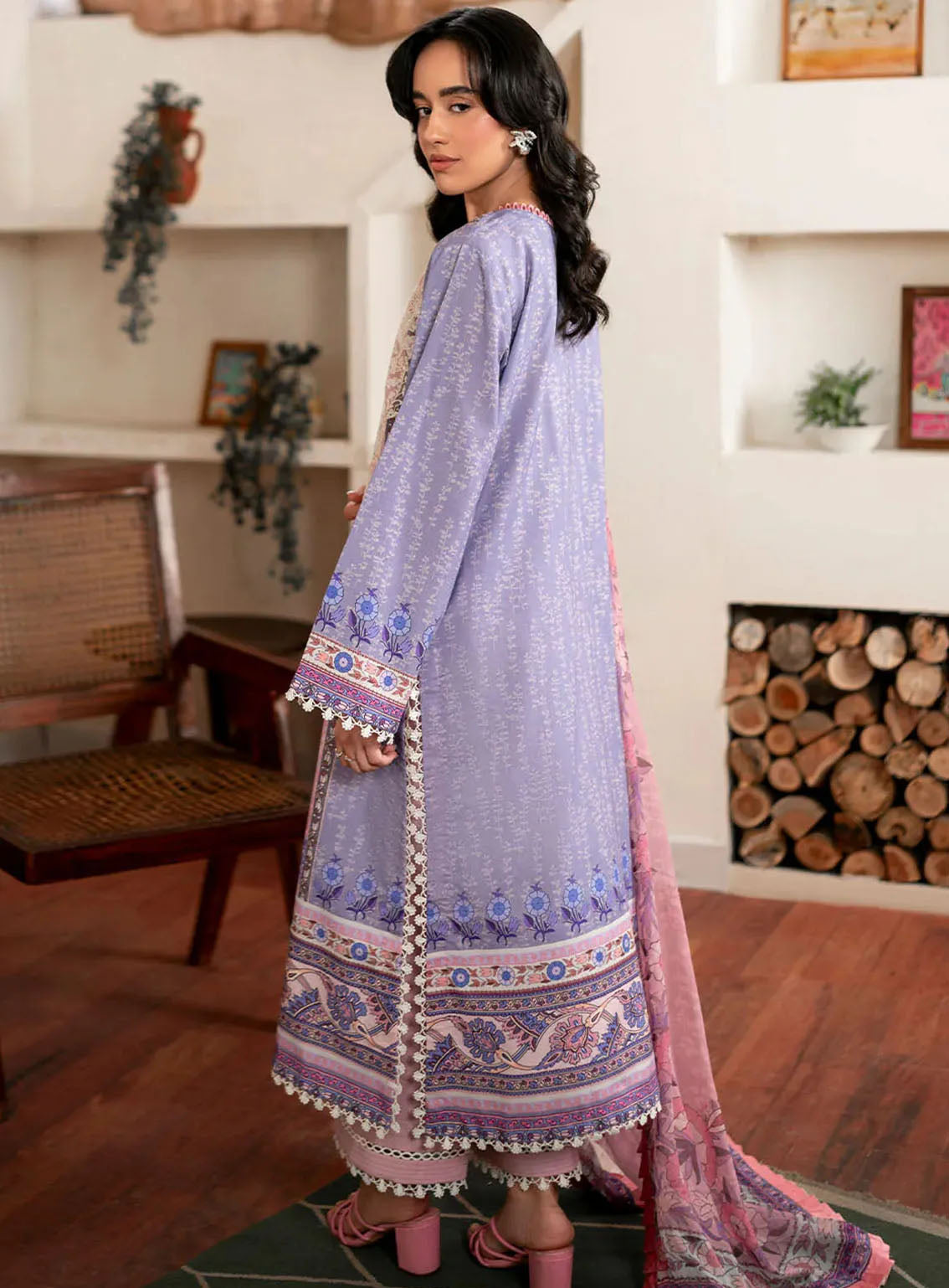 Selene By Roheenaz Embroidered Cambric 3 Piece Unstitched Suit RNZ24S RNP-02A SOFIA Selene By Roheenaz Embroidered Cambric 3 Piece Unstitched Suit RNZ24S RNP-02A SOFIA