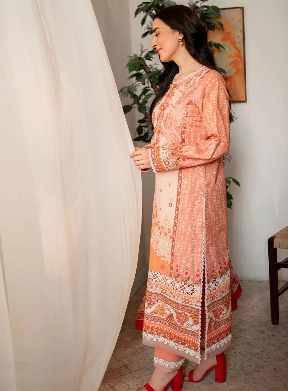 Selene By Roheenaz Embroidered Cambric 3 Piece Unstitched Suit RNZ24S RNP-02B EZRA Selene By Roheenaz Embroidered Cambric 3 Piece Unstitched Suit RNZ24S RNP-02B EZRA