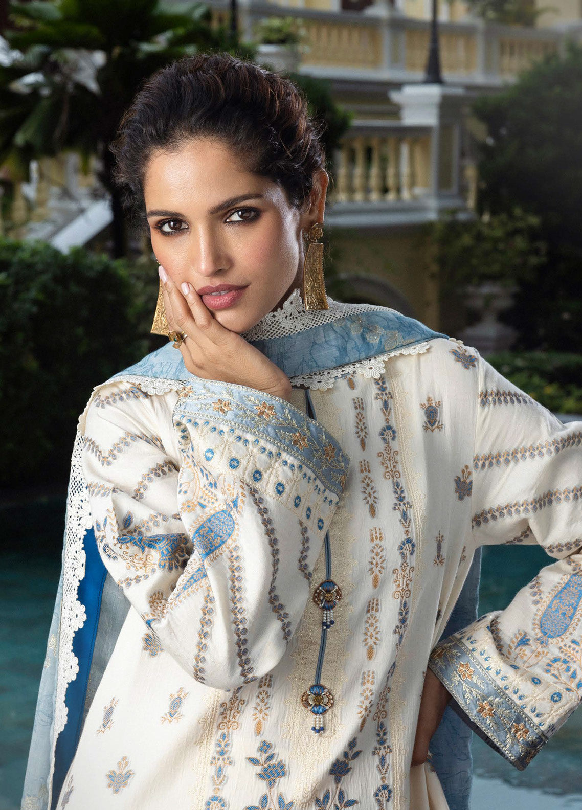 Seraph By Mushq Jacquard Embroidered Lawn 3 Piece Unstitched Suit MQ25SJL D-06 CALAFIA Seraph By Mushq Jacquard Embroidered Lawn 3 Piece Unstitched Suit MQ25SJL D-06 CALAFIA