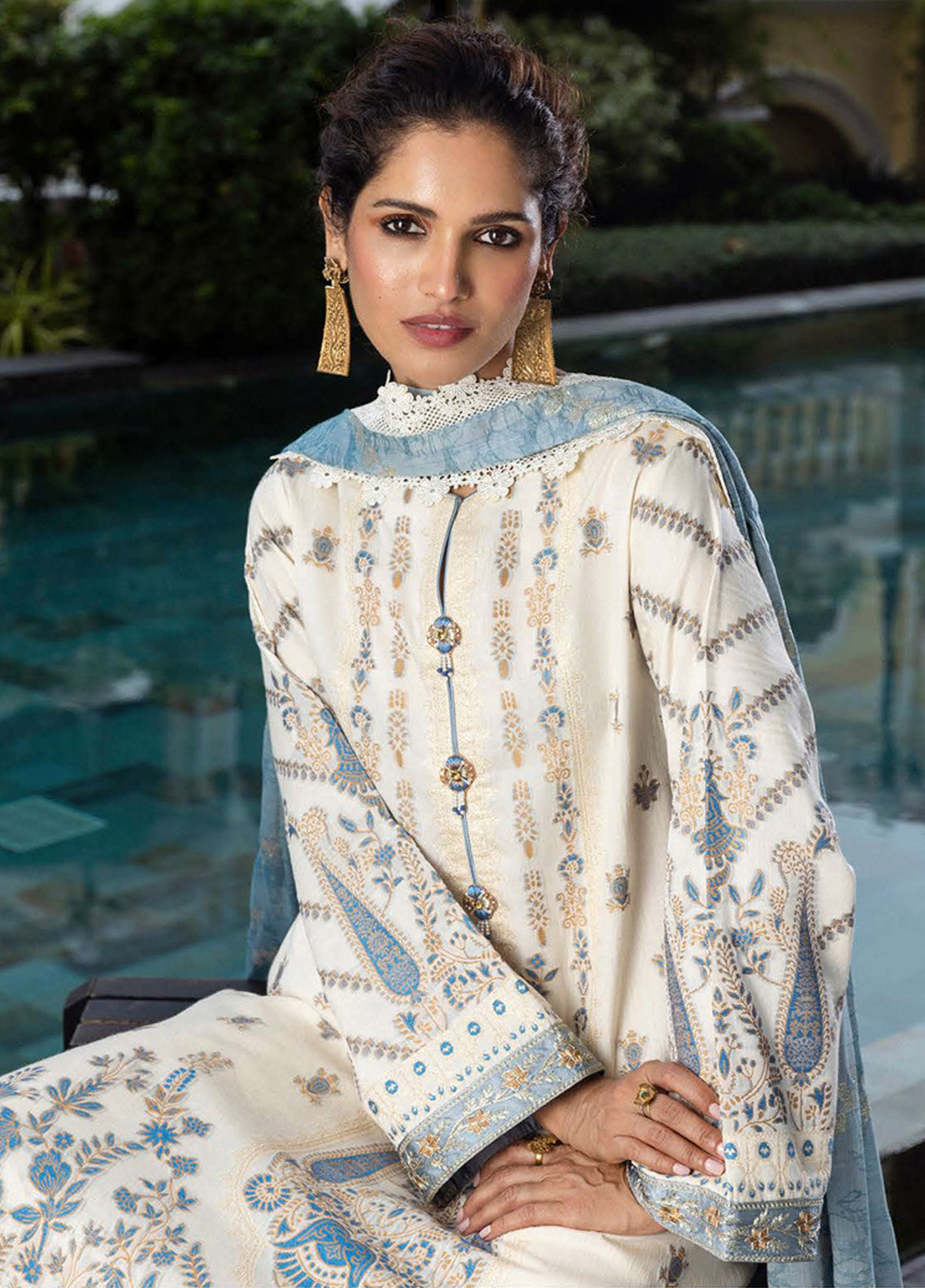 Seraph By Mushq Jacquard Embroidered Lawn 3 Piece Unstitched Suit MQ25SJL D-06 CALAFIA Seraph By Mushq Jacquard Embroidered Lawn 3 Piece Unstitched Suit MQ25SJL D-06 CALAFIA