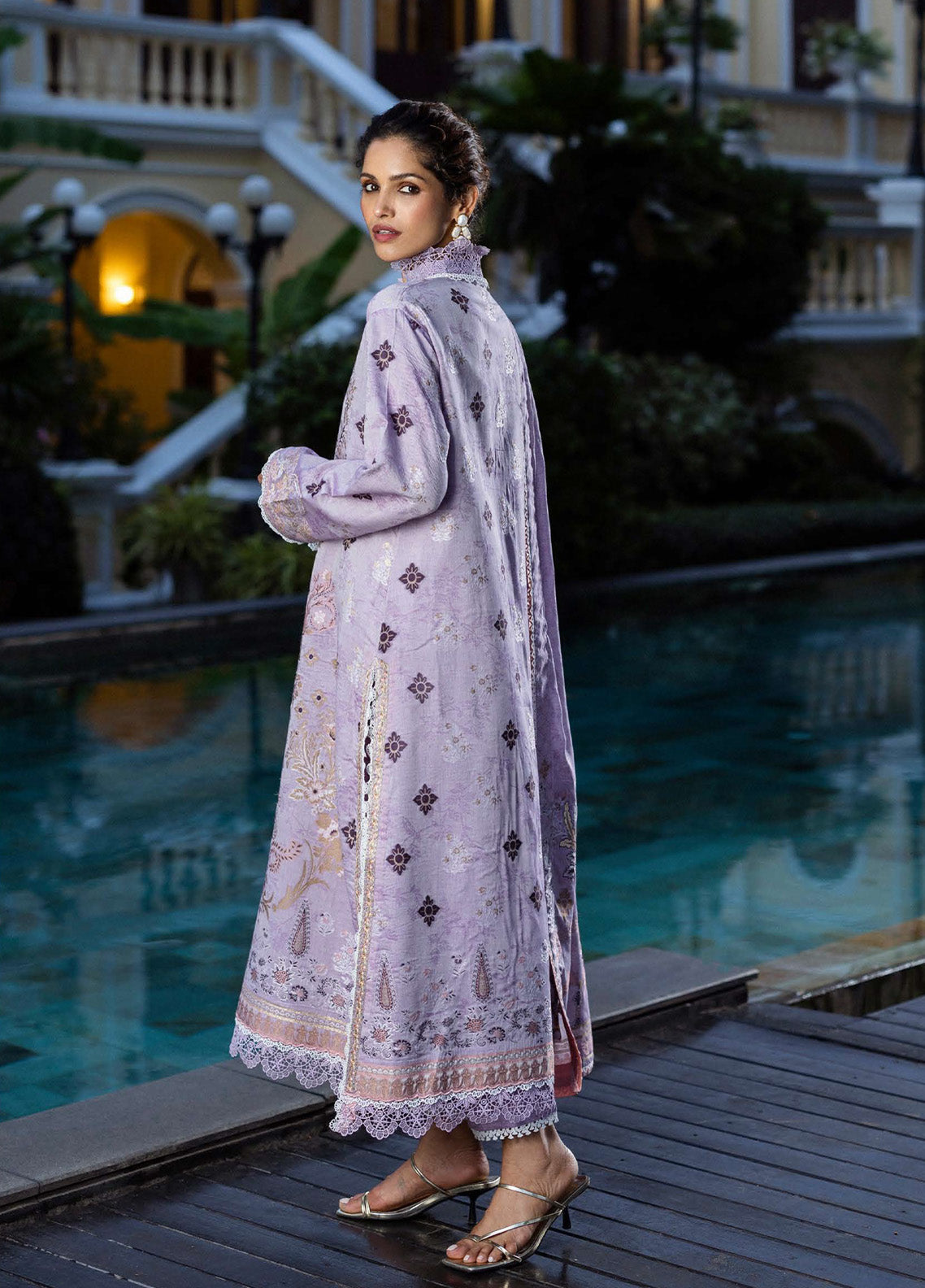 Seraph By Mushq Jacquard Embroidered Lawn 3 Piece Unstitched Suit MQ25SJL D-09 THEIDARA Seraph By Mushq Jacquard Embroidered Lawn 3 Piece Unstitched Suit MQ25SJL D-09 THEIDARA