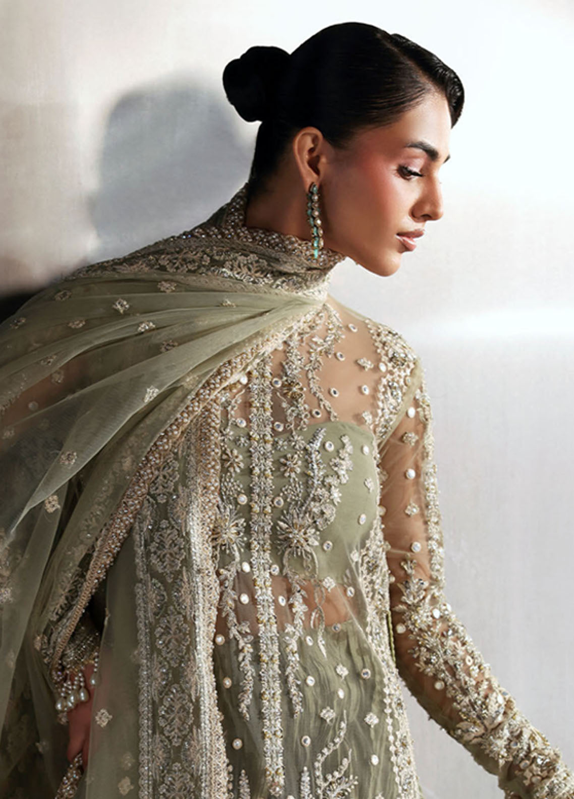 Seraphine By Zarposh Fomral Embroidered Net 3 Piece Unstitched Suit ZP26SWF D-WILLOW Seraphine By Zarposh Fomral Embroidered Net 3 Piece Unstitched Suit ZP26SWF D-WILLOW