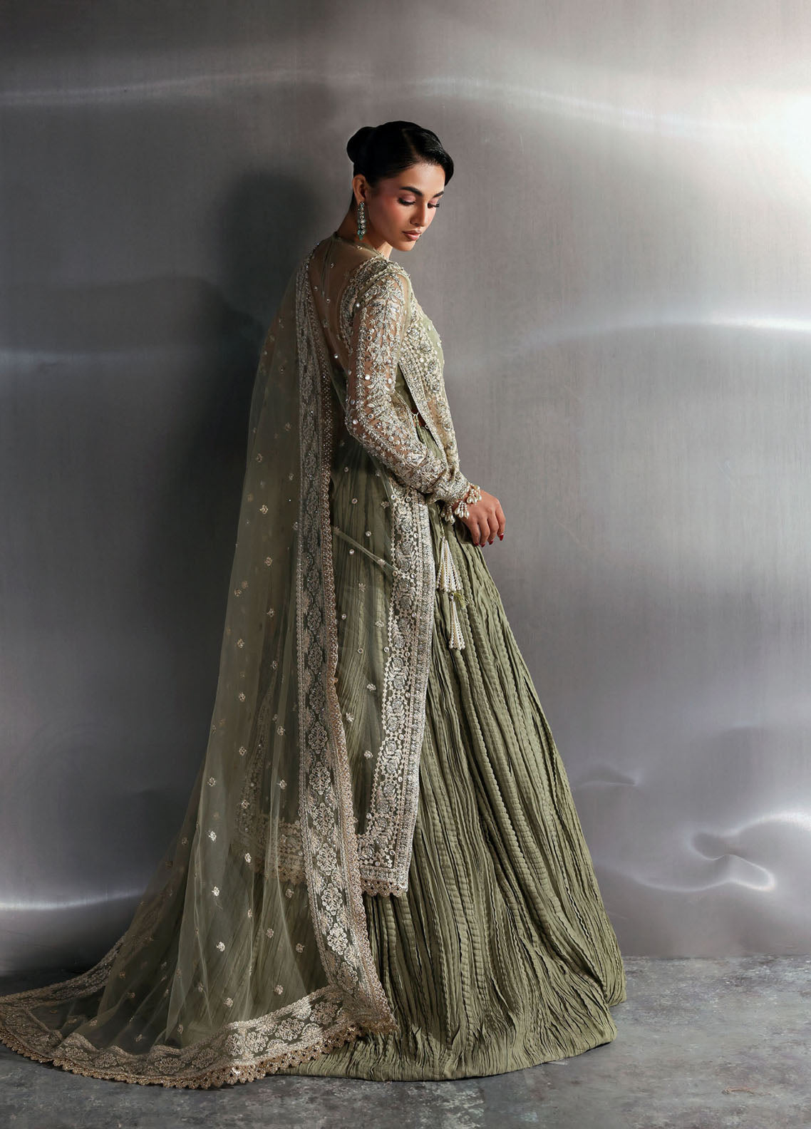 Seraphine By Zarposh Fomral Embroidered Net 3 Piece Unstitched Suit ZP26SWF D-WILLOW Seraphine By Zarposh Fomral Embroidered Net 3 Piece Unstitched Suit ZP26SWF D-WILLOW