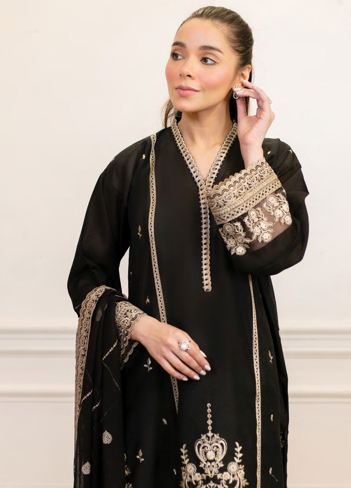 Serene Elegance By LSM Lakhany Embroidered Cotton Net 3 Piece Stitched Suit LSM24SE LG-IZ-0268 Serene Elegance By LSM Lakhany Embroidered Cotton Net 3 Piece Stitched Suit LSM24SE LG-IZ-0268