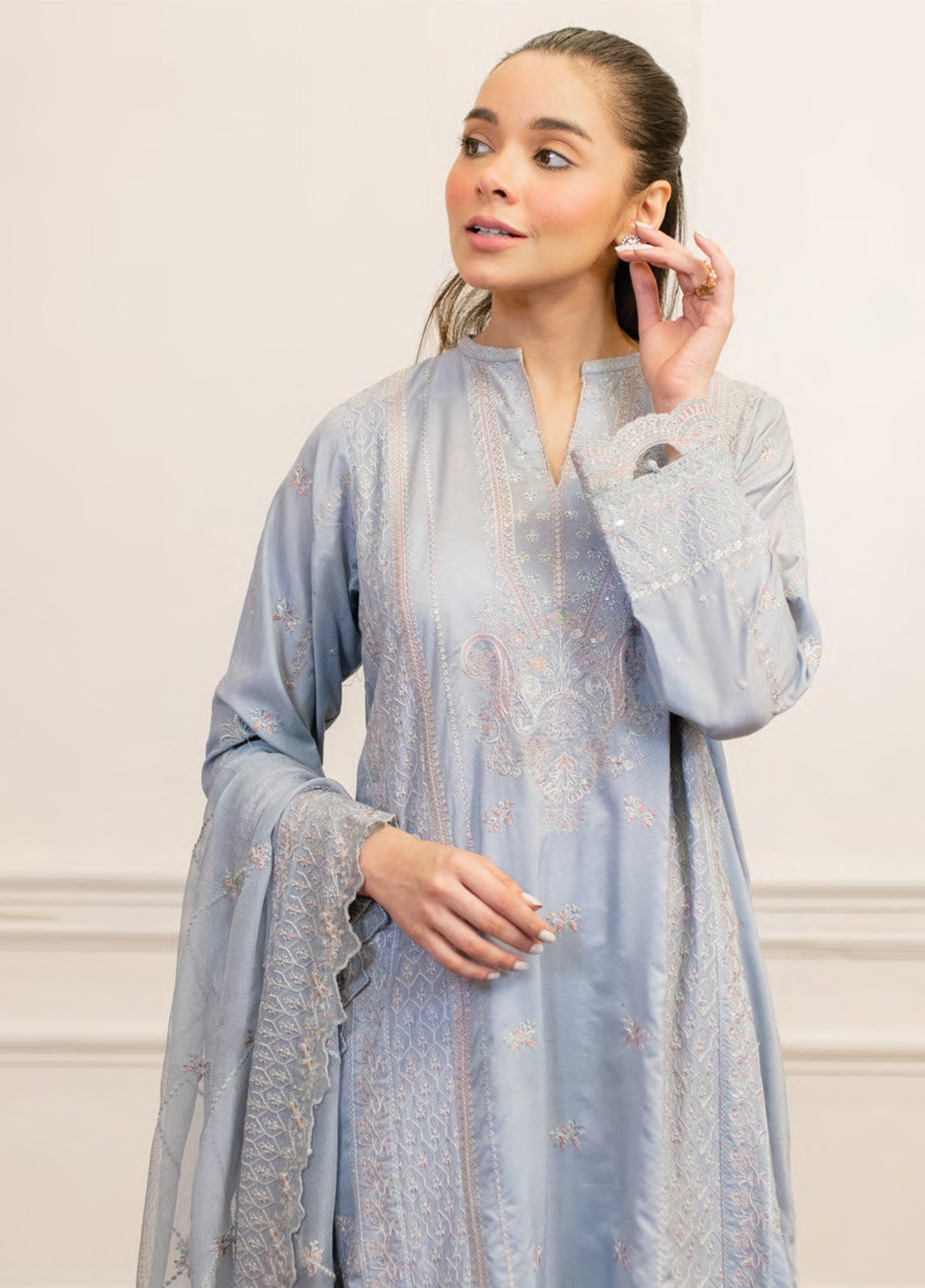Serene Elegance By LSM Lakhany Embroidered Sheesha Silk 3 Piece Stitched Suit LSM24SE LG-RL-0036 Serene Elegance By LSM Lakhany Embroidered Sheesha Silk 3 Piece Stitched Suit LSM24SE LG-RL-0036