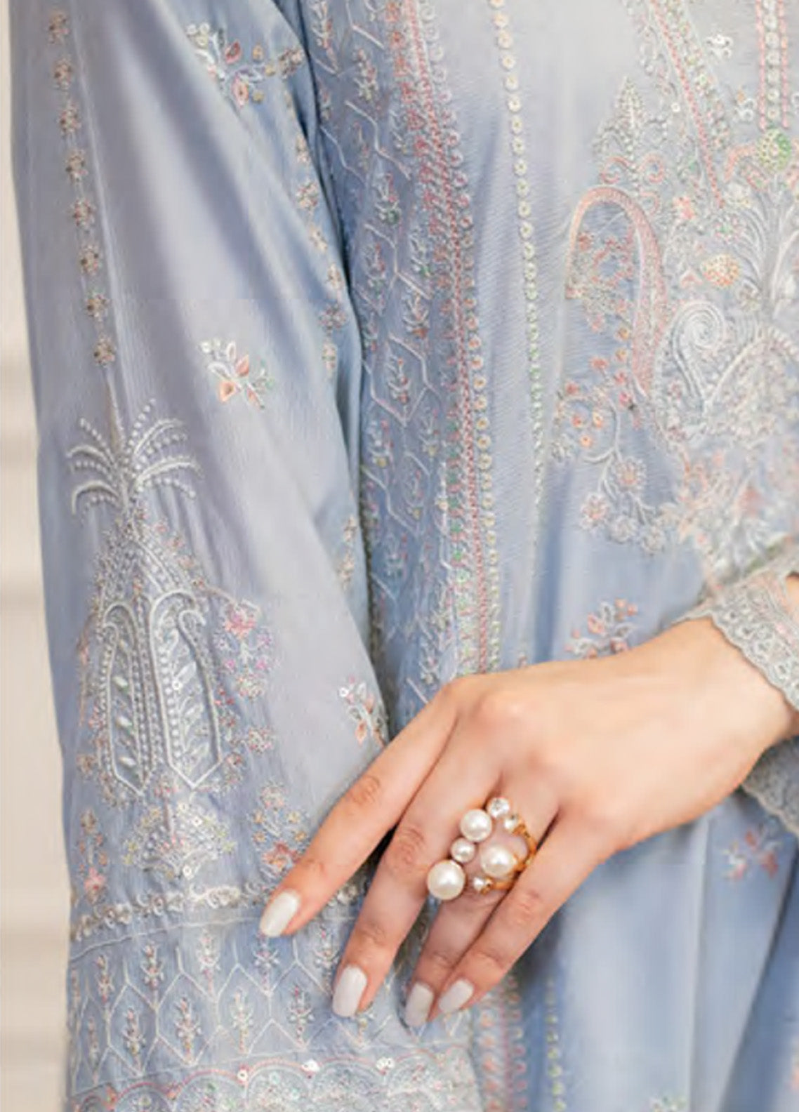 Serene Elegance By LSM Lakhany Embroidered Sheesha Silk 3 Piece Stitched Suit LSM24SE LG-RL-0036 Serene Elegance By LSM Lakhany Embroidered Sheesha Silk 3 Piece Stitched Suit LSM24SE LG-RL-0036