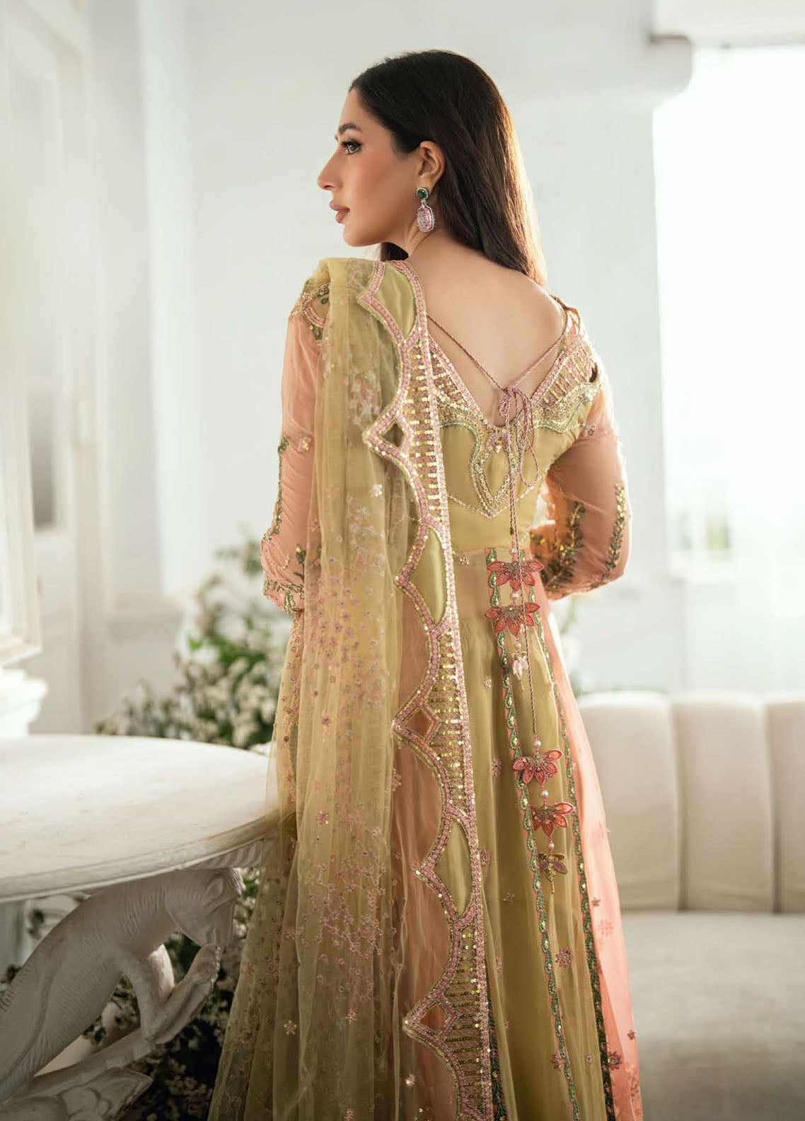 Shaam Shandar By Mushq Embroidered Chiffon 3 Piece Unstitched Suit MQ25SS D-03 SUR SUNEHRI Shaam Shandar By Mushq Embroidered Chiffon 3 Piece Unstitched Suit MQ25SS D-03 SUR SUNEHRI