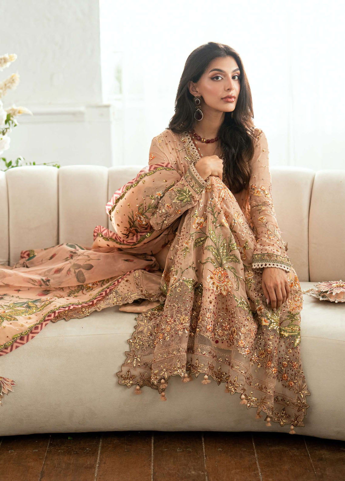 Shaam Shandar By Mushq Embroidered Chiffon 3 Piece Unstitched Suit MQ25SS D-04 TARANNUM Shaam Shandar By Mushq Embroidered Chiffon 3 Piece Unstitched Suit MQ25SS D-04 TARANNUM