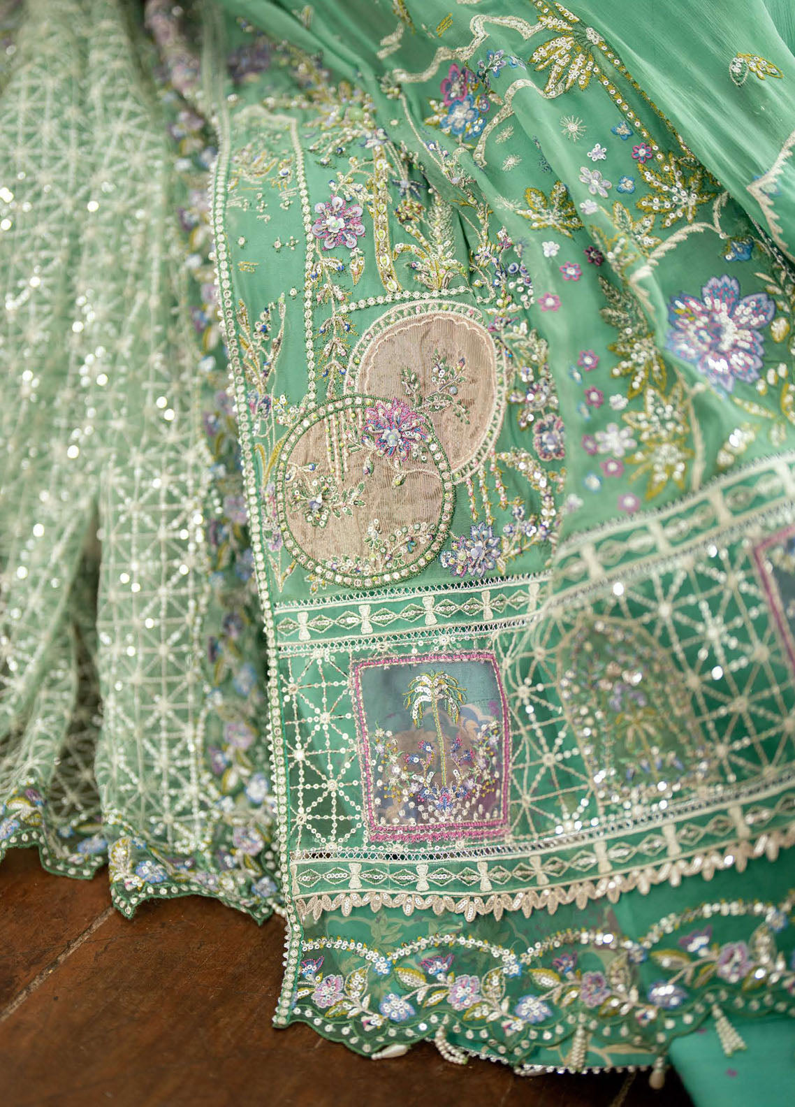 Shaam Shandar By Mushq Embroidered Chiffon 3 Piece Unstitched Suit MQ25SS D-08 ADAA Shaam Shandar By Mushq Embroidered Chiffon 3 Piece Unstitched Suit MQ25SS D-08 ADAA