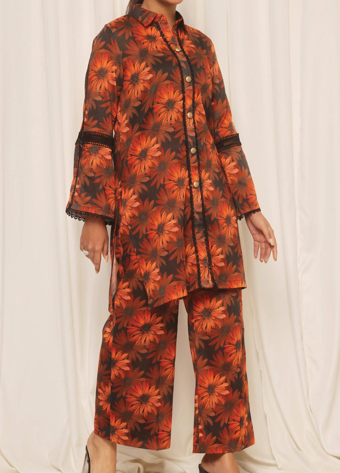 Shabnam By Aizal Digital Printed Lawn 2 Piece Stitched Suit AL25SV2 D-05 Shabnam By Aizal Digital Printed Lawn 2 Piece Stitched Suit AL25SV2 D-05