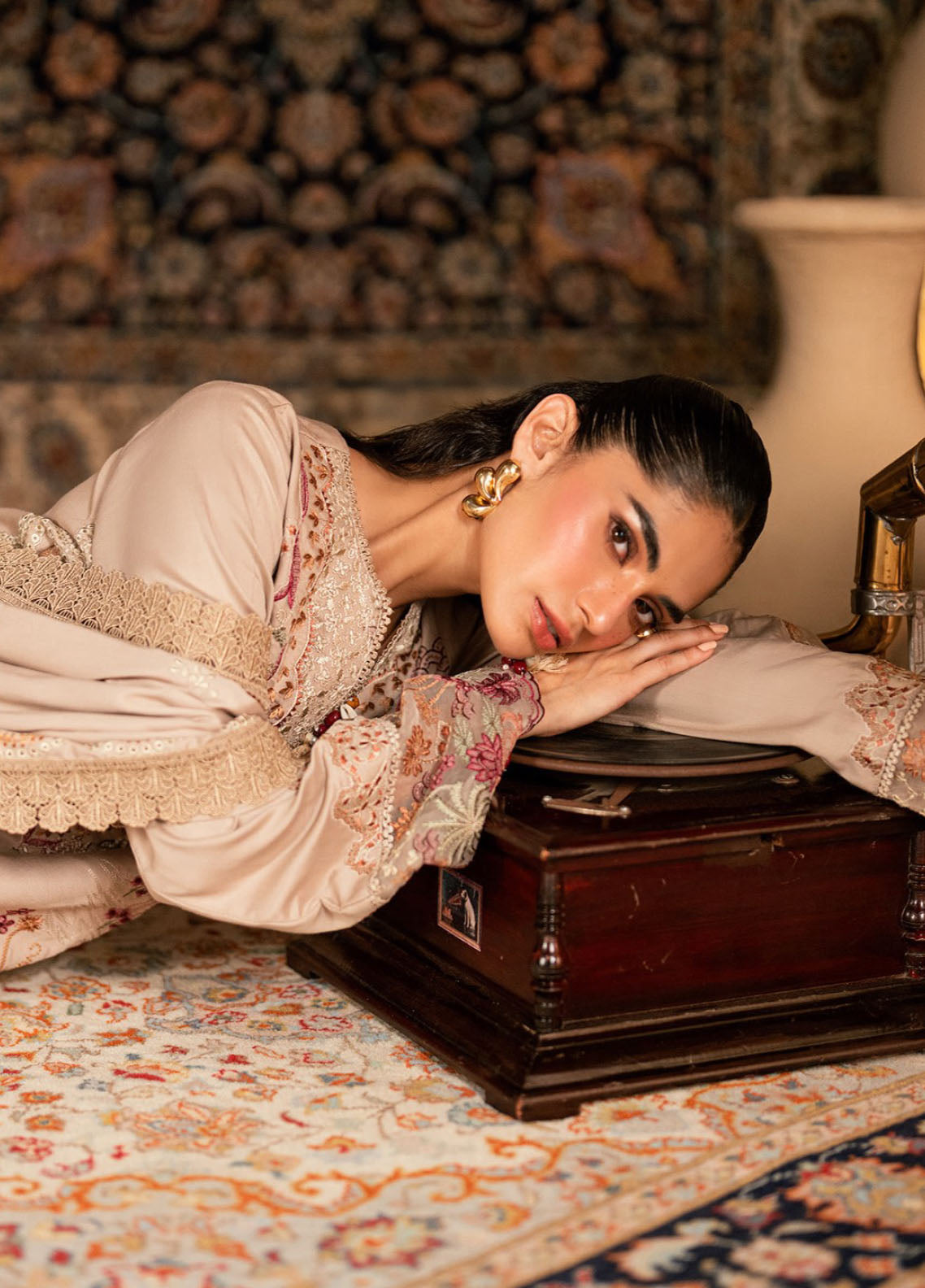 Shades Of Winter By Florent Embroidered Twill Marina 3 Piece Unstitched Suit FL25SOW D-4A Shades Of Winter By Florent Embroidered Twill Marina 3 Piece Unstitched Suit FL25SOW D-4A