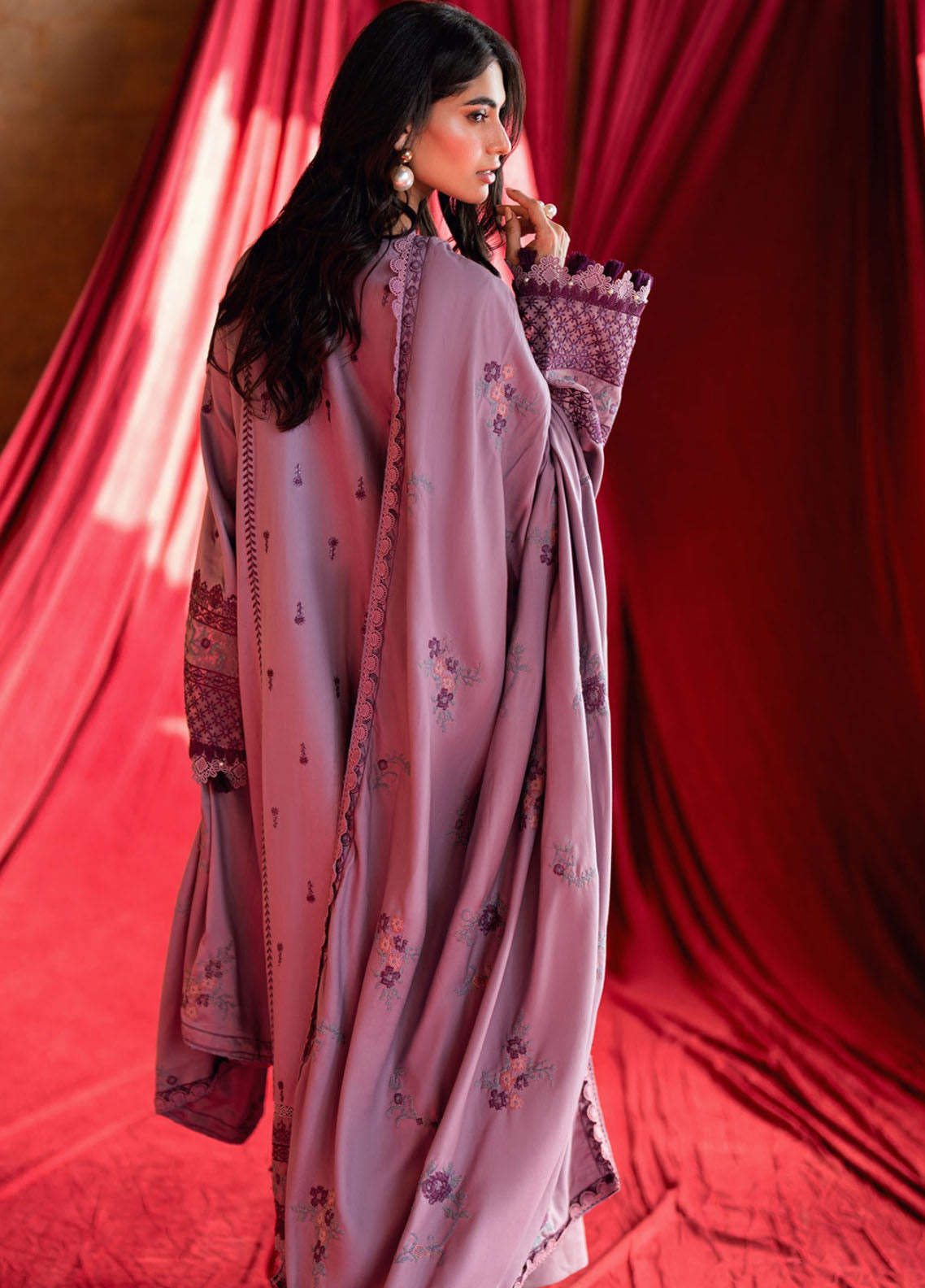 Shades Of Winter By Florent Embroidered Twill Marina 3 Piece Unstitched Suit FL25SOW D-5A Shades Of Winter By Florent Embroidered Twill Marina 3 Piece Unstitched Suit FL25SOW D-5A