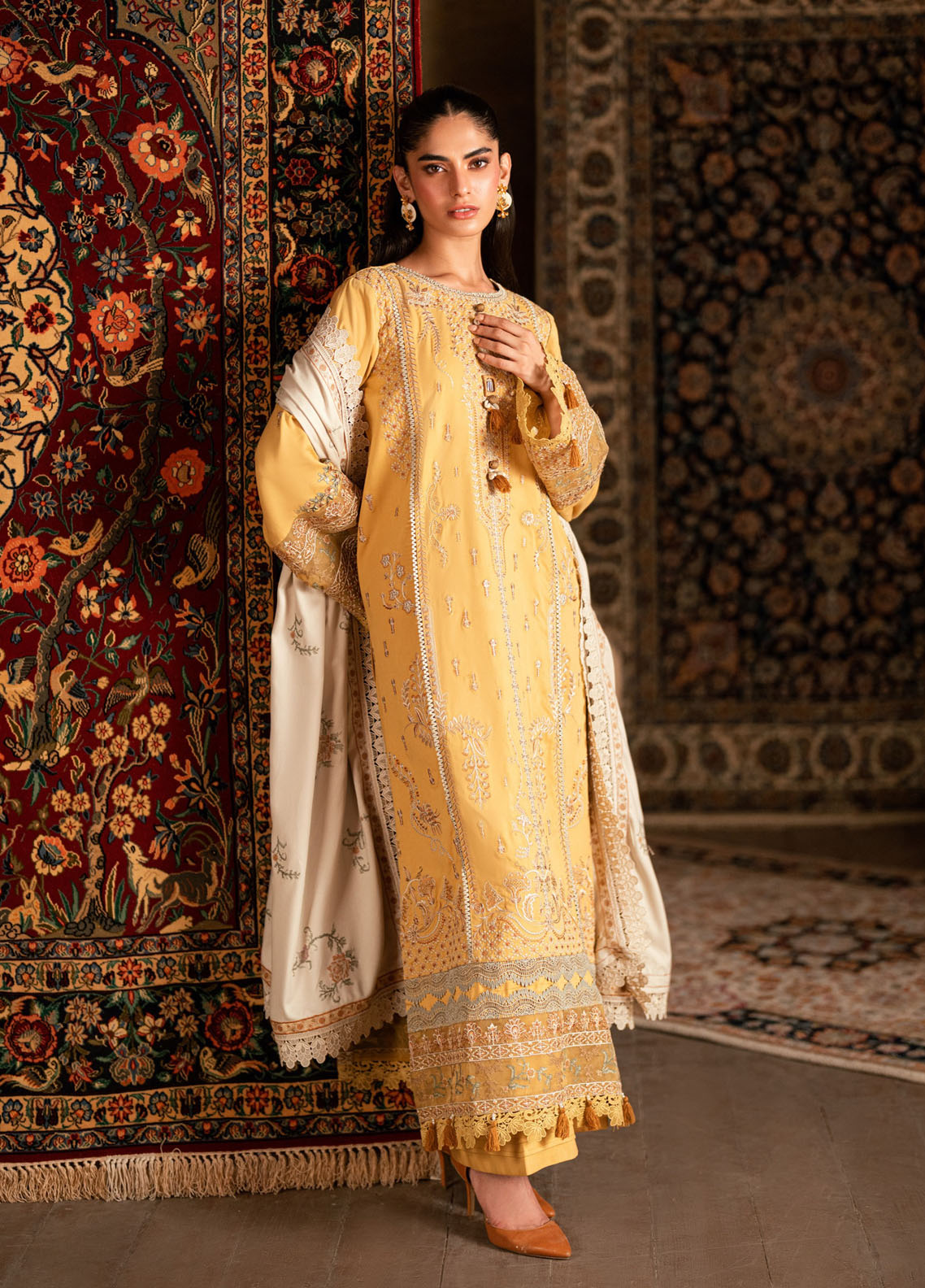 Shades Of Winter By Florent Embroidered Twill Marina 3 Piece Unstitched Suit FL25SOW D-5B Shades Of Winter By Florent Embroidered Twill Marina 3 Piece Unstitched Suit FL25SOW D-5B