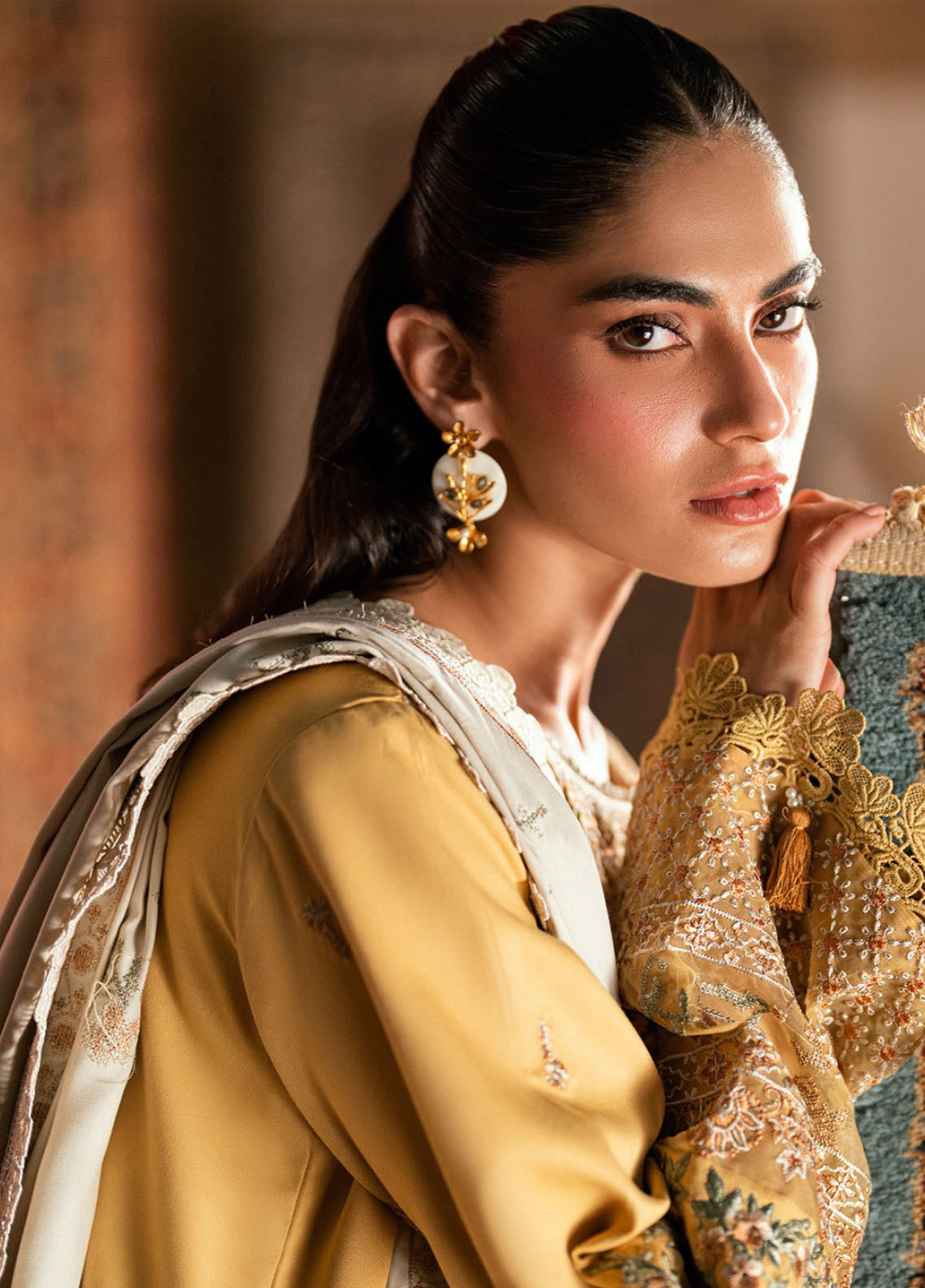 Shades Of Winter By Florent Embroidered Twill Marina 3 Piece Unstitched Suit FL25SOW D-5B Shades Of Winter By Florent Embroidered Twill Marina 3 Piece Unstitched Suit FL25SOW D-5B