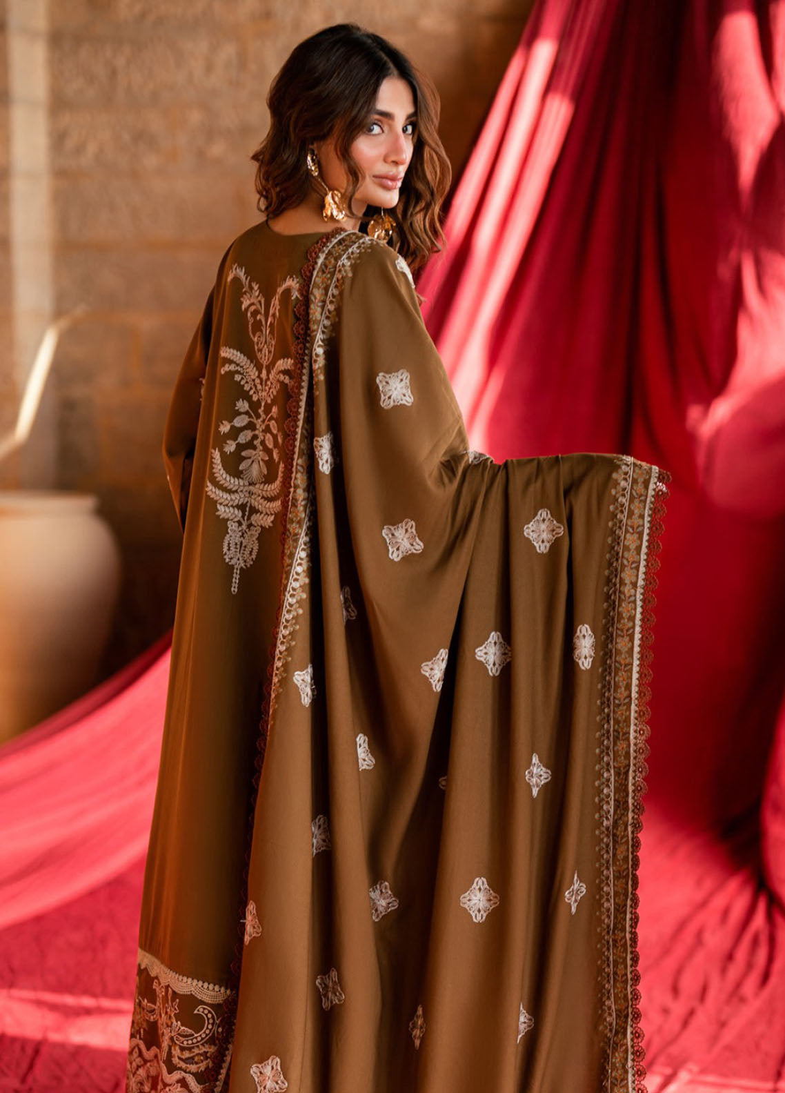 Shades Of Winter By Florent Embroidered Twill Marina 3 Piece Unstitched Suit FL25SOW D-6A Shades Of Winter By Florent Embroidered Twill Marina 3 Piece Unstitched Suit FL25SOW D-6A