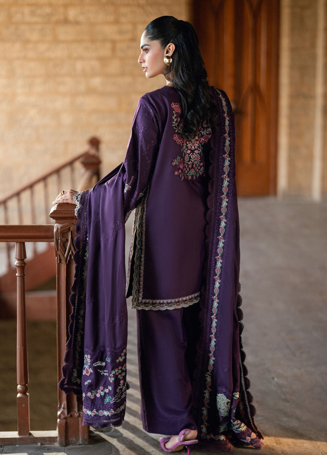 Shades Of Winter By Florent Embroidered Twill Marina 3 Piece Unstitched Suit FL25SOW D-7A Shades Of Winter By Florent Embroidered Twill Marina 3 Piece Unstitched Suit FL25SOW D-7A