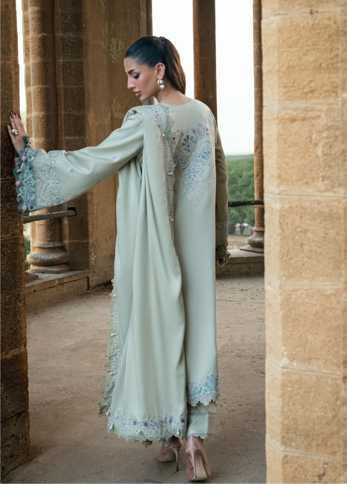 Shades Of Winter By Florent Embroidered Twill Marina 3 Piece Unstitched Suit FL25SOW D-8A Shades Of Winter By Florent Embroidered Twill Marina 3 Piece Unstitched Suit FL25SOW D-8A