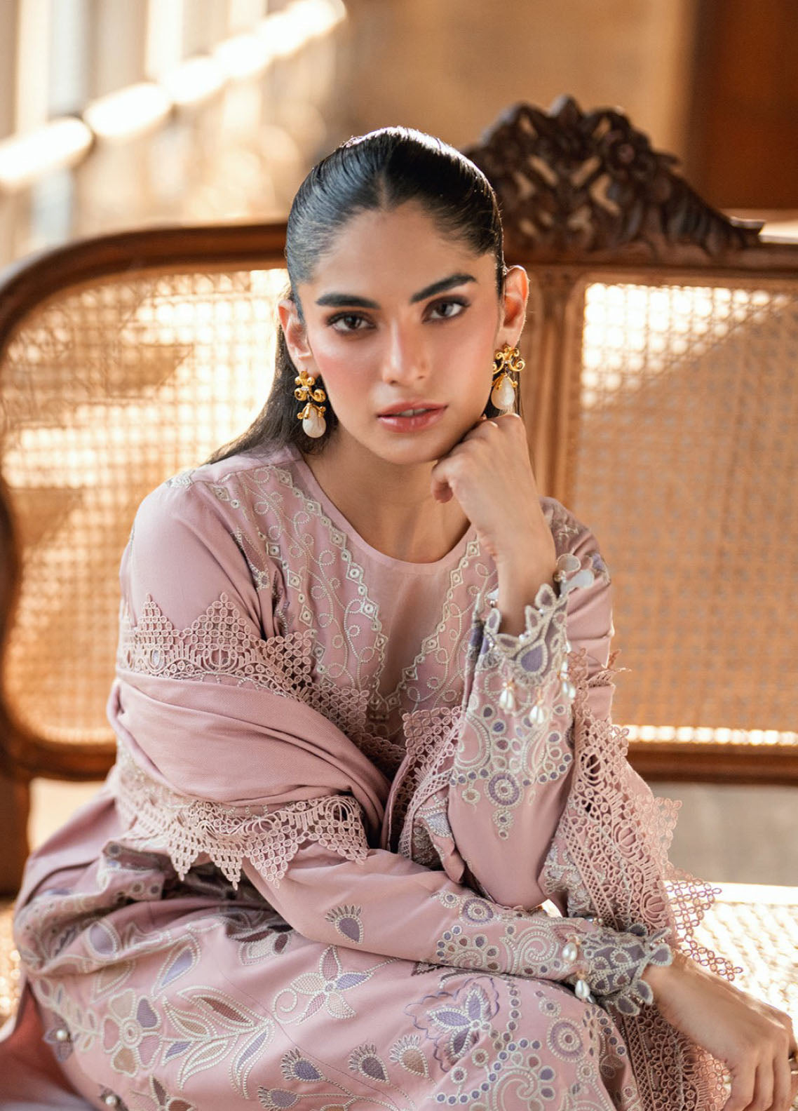 Shades Of Winter By Florent Embroidered Twill Marina 3 Piece Unstitched Suit FL25SOW D-8B Shades Of Winter By Florent Embroidered Twill Marina 3 Piece Unstitched Suit FL25SOW D-8B