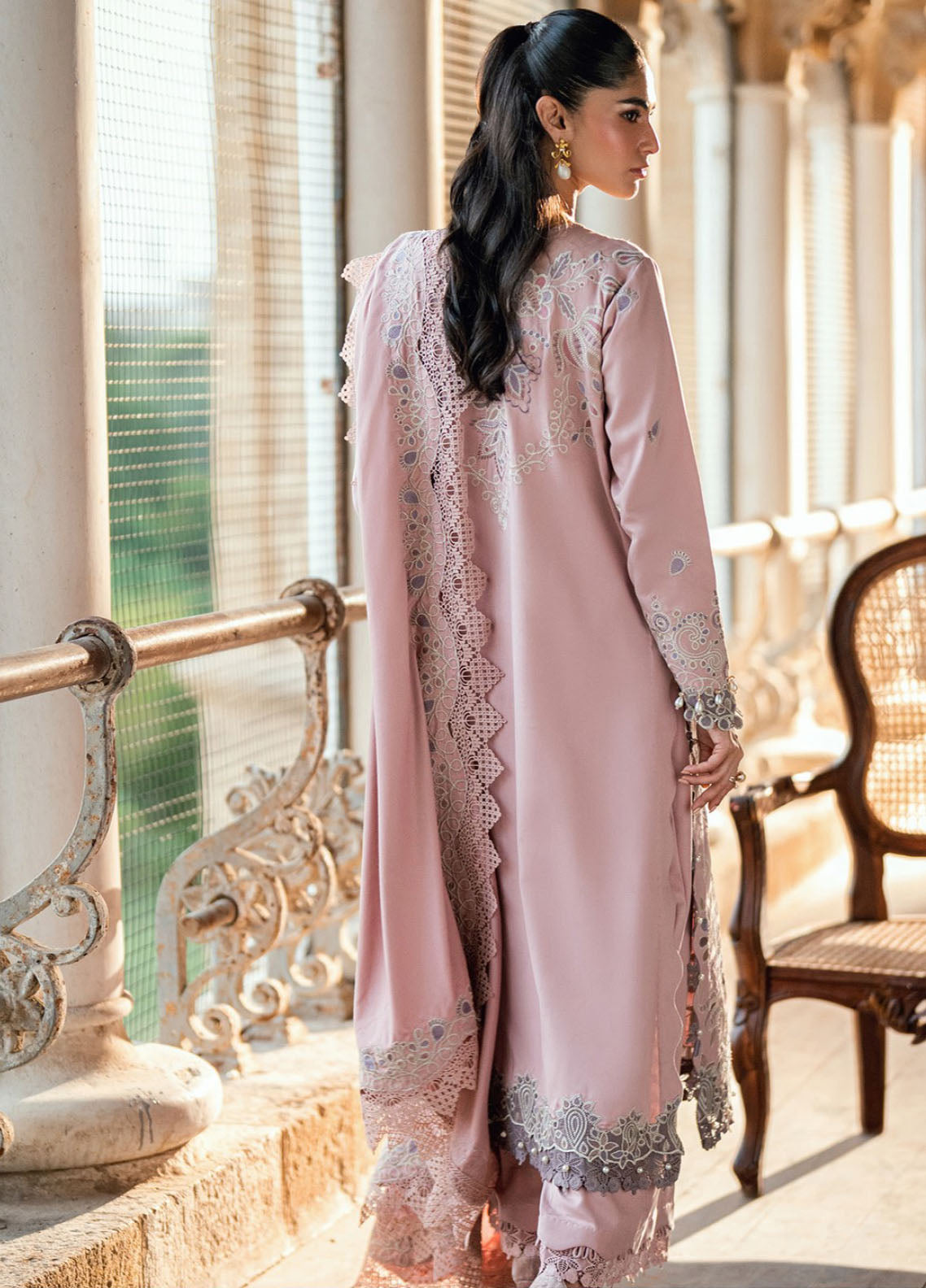 Shades Of Winter By Florent Embroidered Twill Marina 3 Piece Unstitched Suit FL25SOW D-8B Shades Of Winter By Florent Embroidered Twill Marina 3 Piece Unstitched Suit FL25SOW D-8B