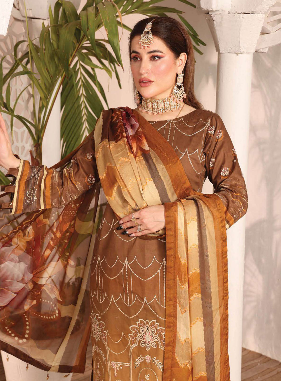 Shahkar By Schick Exclusive Embroidered Lawn 3 Piece Unstitched Suit SDH24SE D-06 Shahkar By Schick Exclusive Embroidered Lawn 3 Piece Unstitched Suit SDH24SE D-06