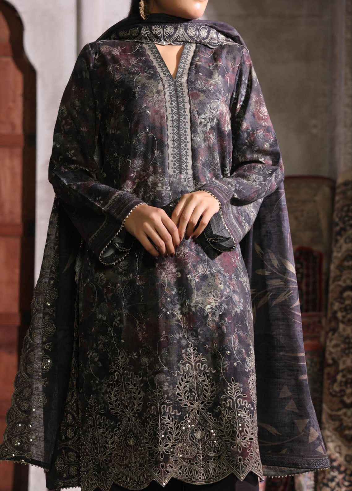 Shahkar By VS Textile Embroidered Khaddar 3 Piece Unstitched Suit VS25SEK D-005 Shahkar By VS Textile Embroidered Khaddar 3 Piece Unstitched Suit VS25SEK D-005