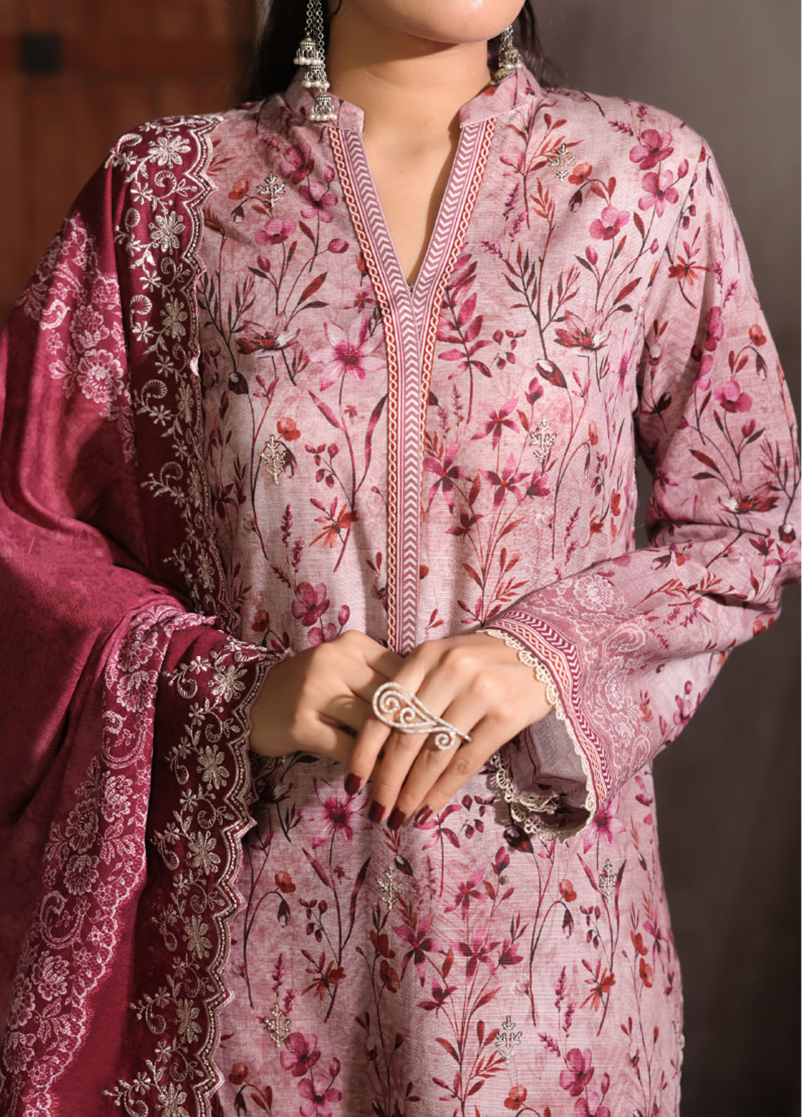 Shahkar By VS Textile Embroidered Khaddar 3 Piece Unstitched Suit VS25SEK D-006 Shahkar By VS Textile Embroidered Khaddar 3 Piece Unstitched Suit VS25SEK D-006
