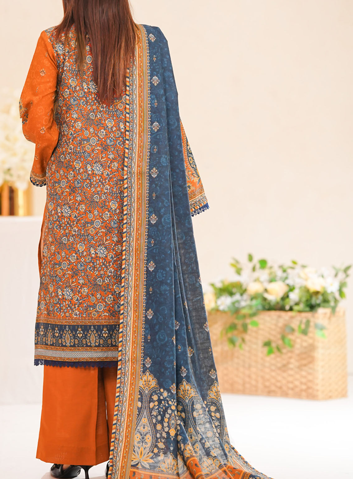 Shahkar By VS Textile Embroidered Khaddar 3 Piece Unstitched Suit VS25SEKV3 D-013 Shahkar By VS Textile Embroidered Khaddar 3 Piece Unstitched Suit VS25SEKV3 D-013