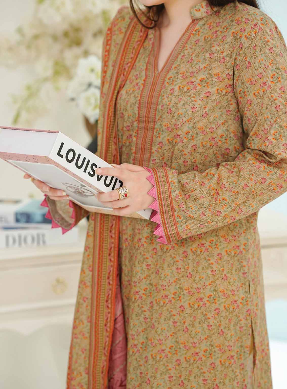 Shahkar By VS Textile Printed Lawn 3 Piece Unstitched Suit VS25SM D-102 Shahkar By VS Textile Printed Lawn 3 Piece Unstitched Suit VS25SM D-102