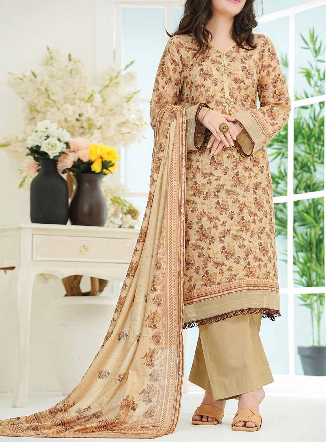 Shahkar By VS Textile Printed Lawn 3 Piece Unstitched Suit VS25SM D-110 Shahkar By VS Textile Printed Lawn 3 Piece Unstitched Suit VS25SM D-110