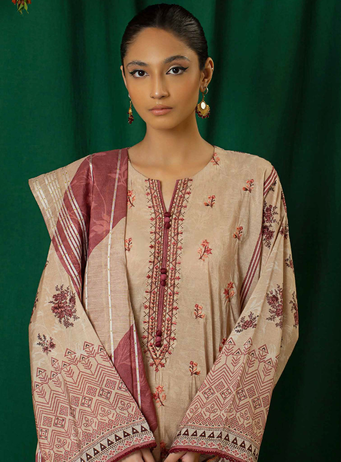 Shajar By Rashid Textile Embroidered Staple Nylon 3 Piece Unstitched Suit RT24S SN-8325 Shajar By Rashid Textile Embroidered Staple Nylon 3 Piece Unstitched Suit RT24S SN-8325