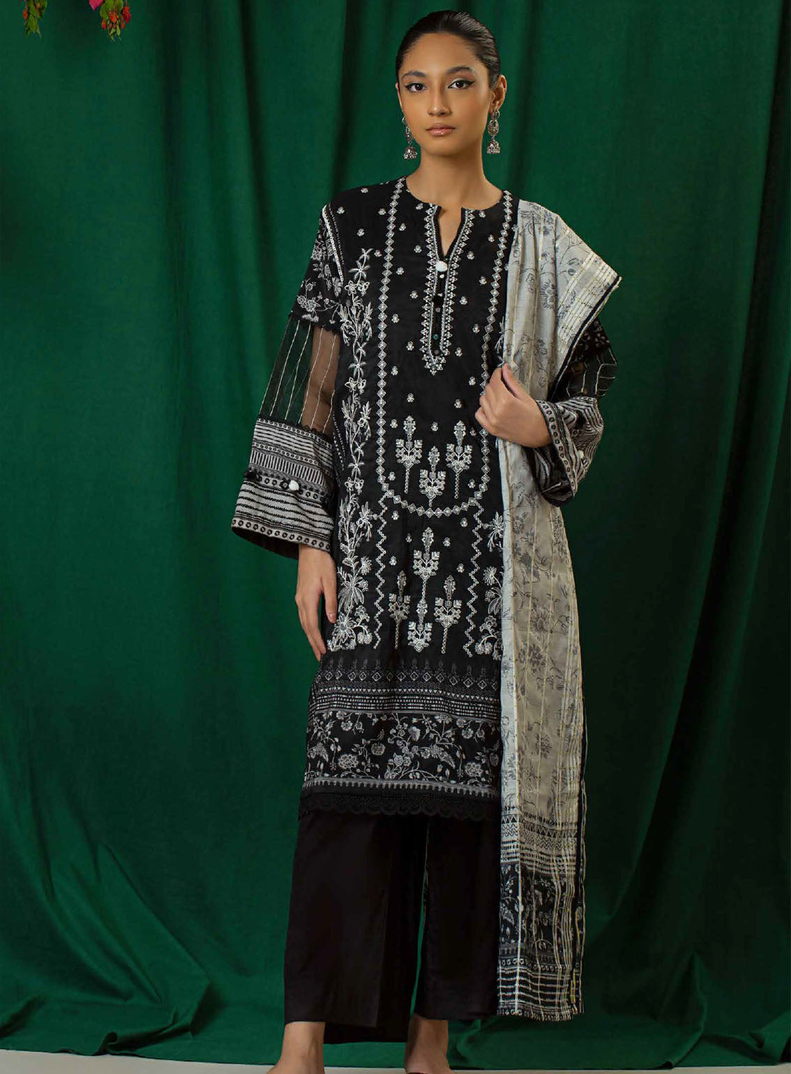 Shajar By Rashid Textile Embroidered Staple Nylon 3 Piece Unstitched Suit RT24S SN-8326 Shajar By Rashid Textile Embroidered Staple Nylon 3 Piece Unstitched Suit RT24S SN-8326