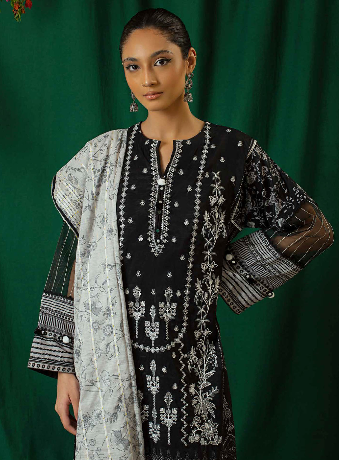 Shajar By Rashid Textile Embroidered Staple Nylon 3 Piece Unstitched Suit RT24S SN-8326 Shajar By Rashid Textile Embroidered Staple Nylon 3 Piece Unstitched Suit RT24S SN-8326