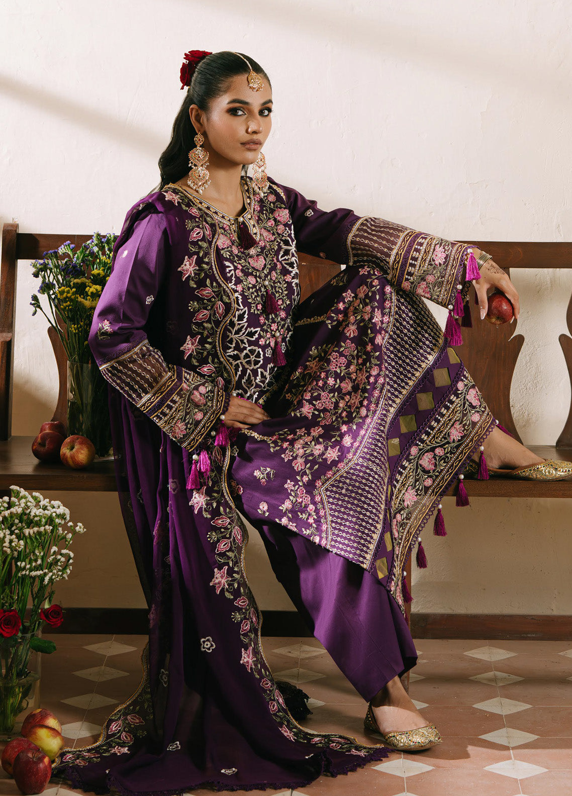 Shanaya By Mahnur Embroidered Lawn 3 Piece Unstitched Suit MN25SL D-MEHRUNISA Shanaya By Mahnur Embroidered Lawn 3 Piece Unstitched Suit MN25SL D-MEHRUNISA