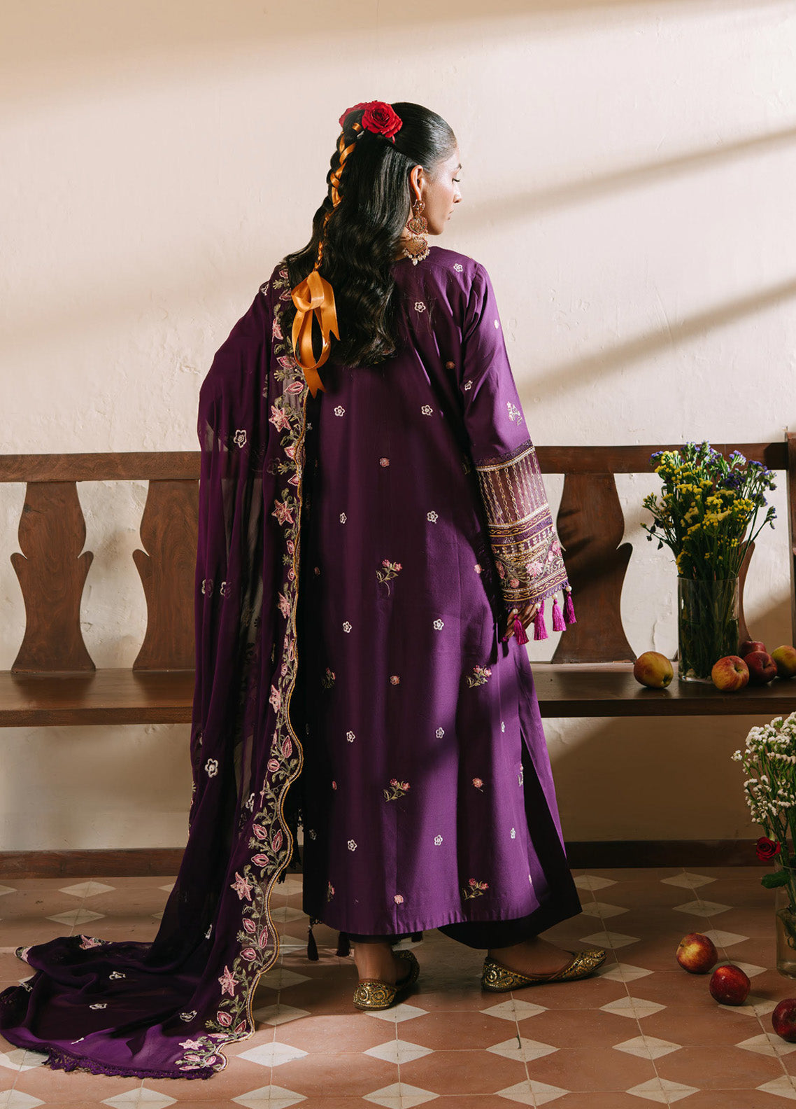 Shanaya By Mahnur Embroidered Lawn 3 Piece Unstitched Suit MN25SL D-MEHRUNISA Shanaya By Mahnur Embroidered Lawn 3 Piece Unstitched Suit MN25SL D-MEHRUNISA